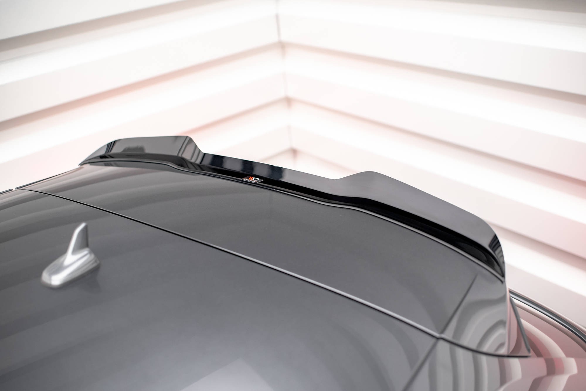 Maxton Design Spoiler dachowy S3 8V Facelift