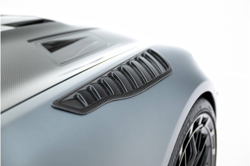 Maxton Design Wloty powietrza w nadkolach AMG GT