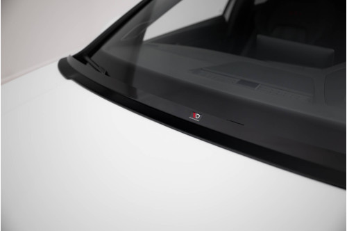 Maxton Design Listwa na masce Golf VIII GTI, R