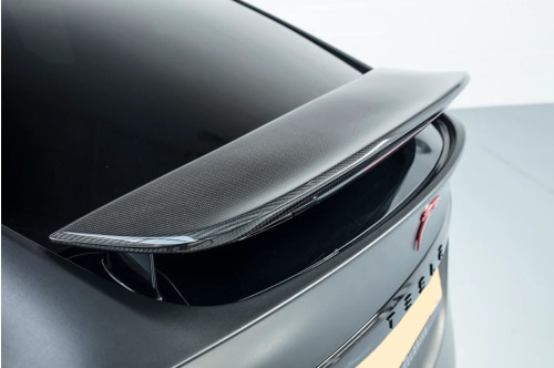 Urban Automotive Tylny spoiler Model X
