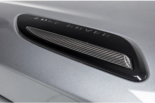 Urban Automotive Wloty powietrza w masce Velar