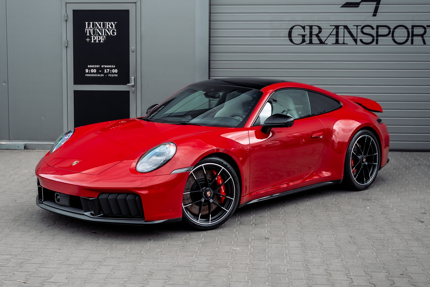 Porsche 911 Carrera 4 GTS