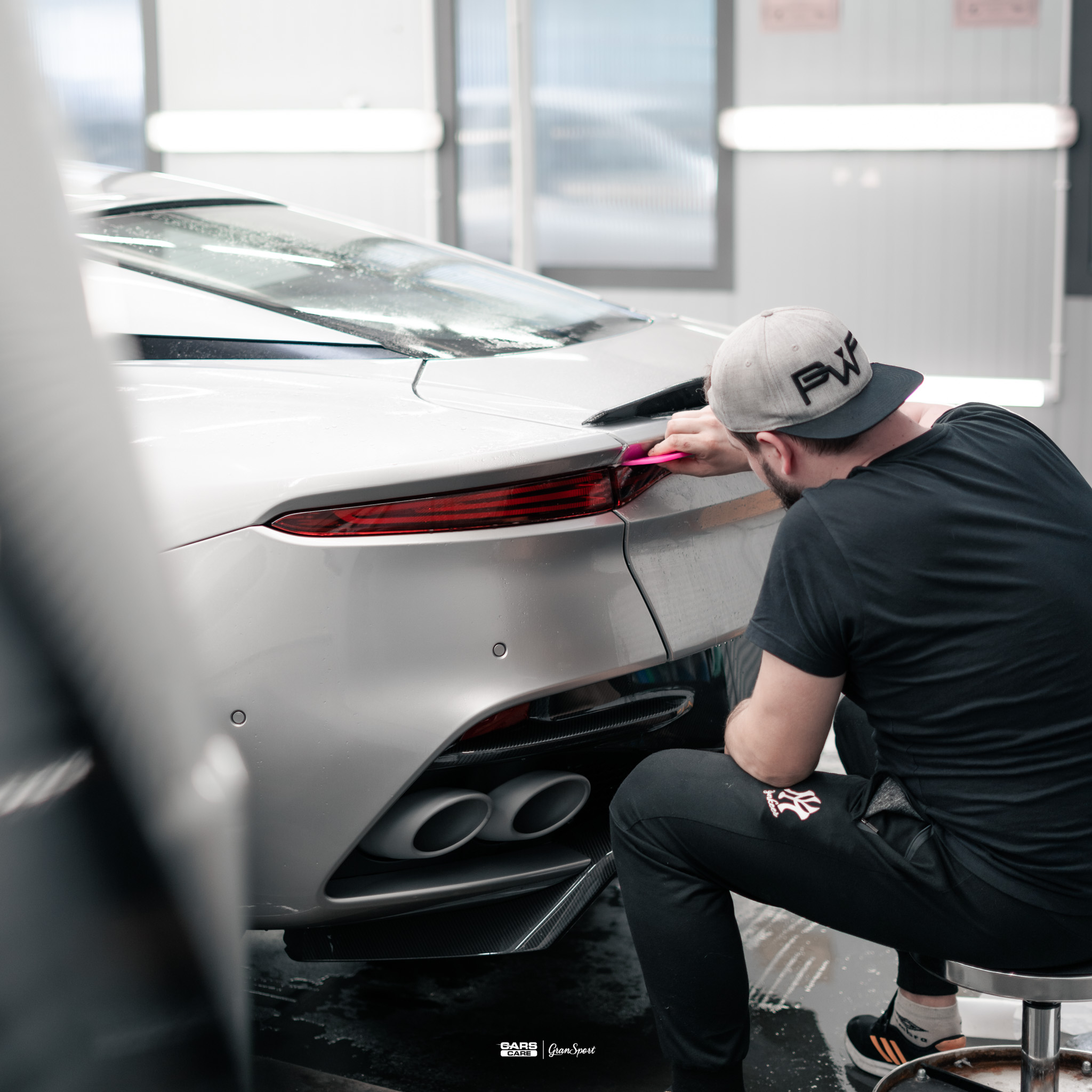 Aston Martin DBS