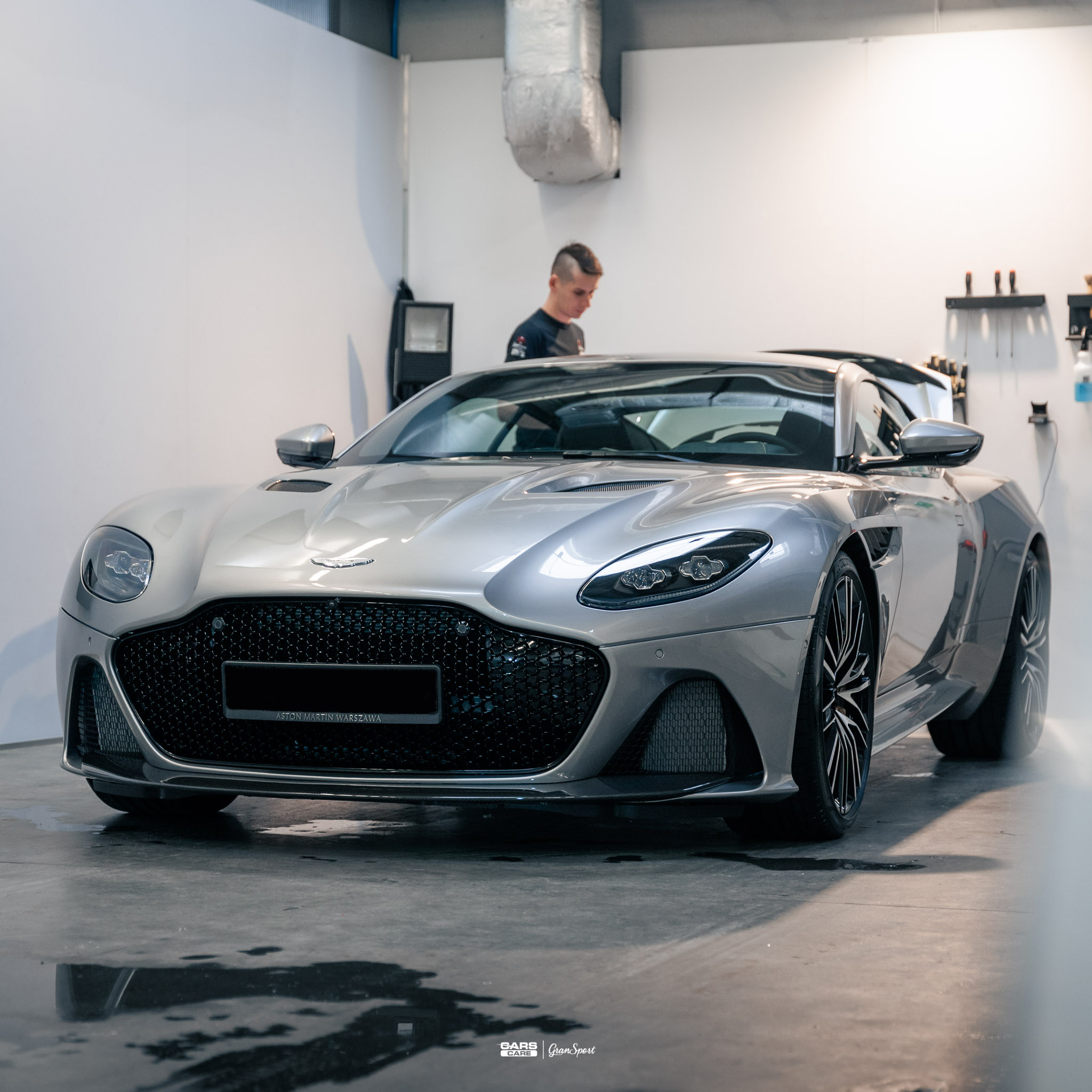 Aston Martin DBS