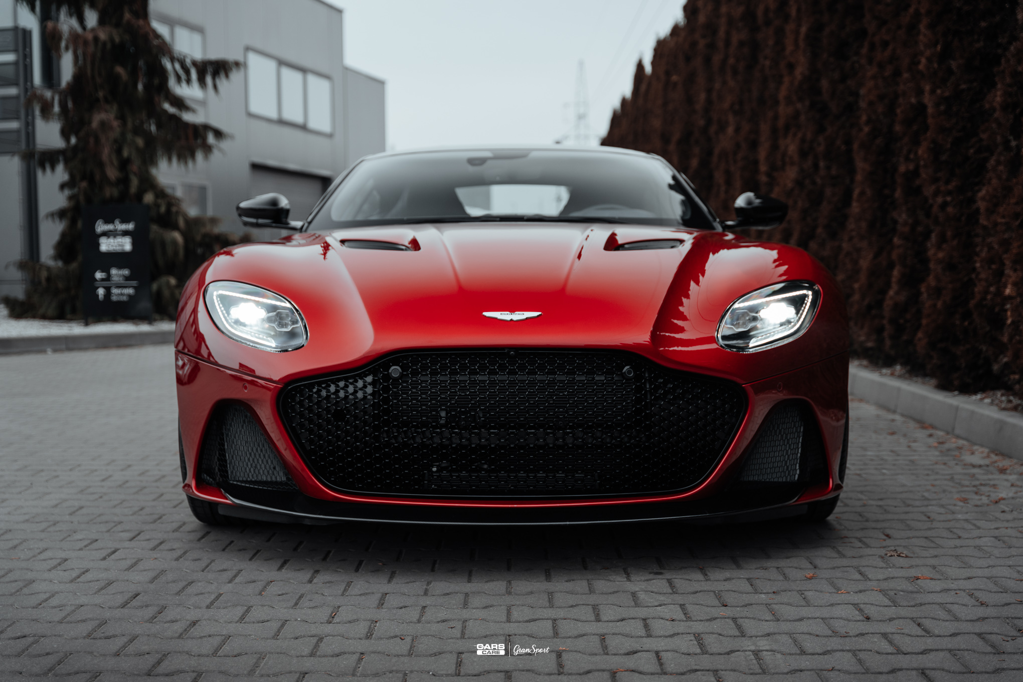 Aston Martin DBS