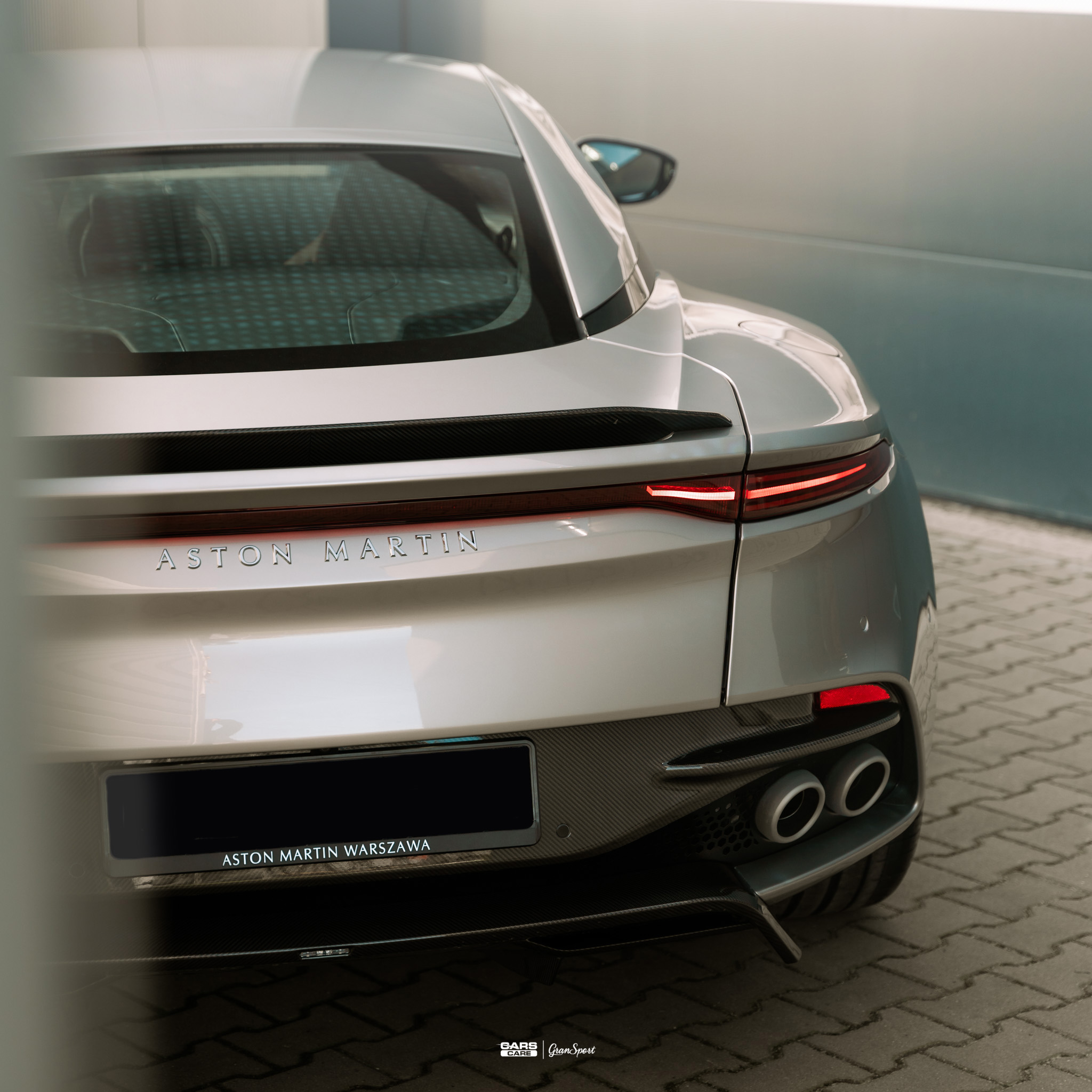 Aston Martin DBS