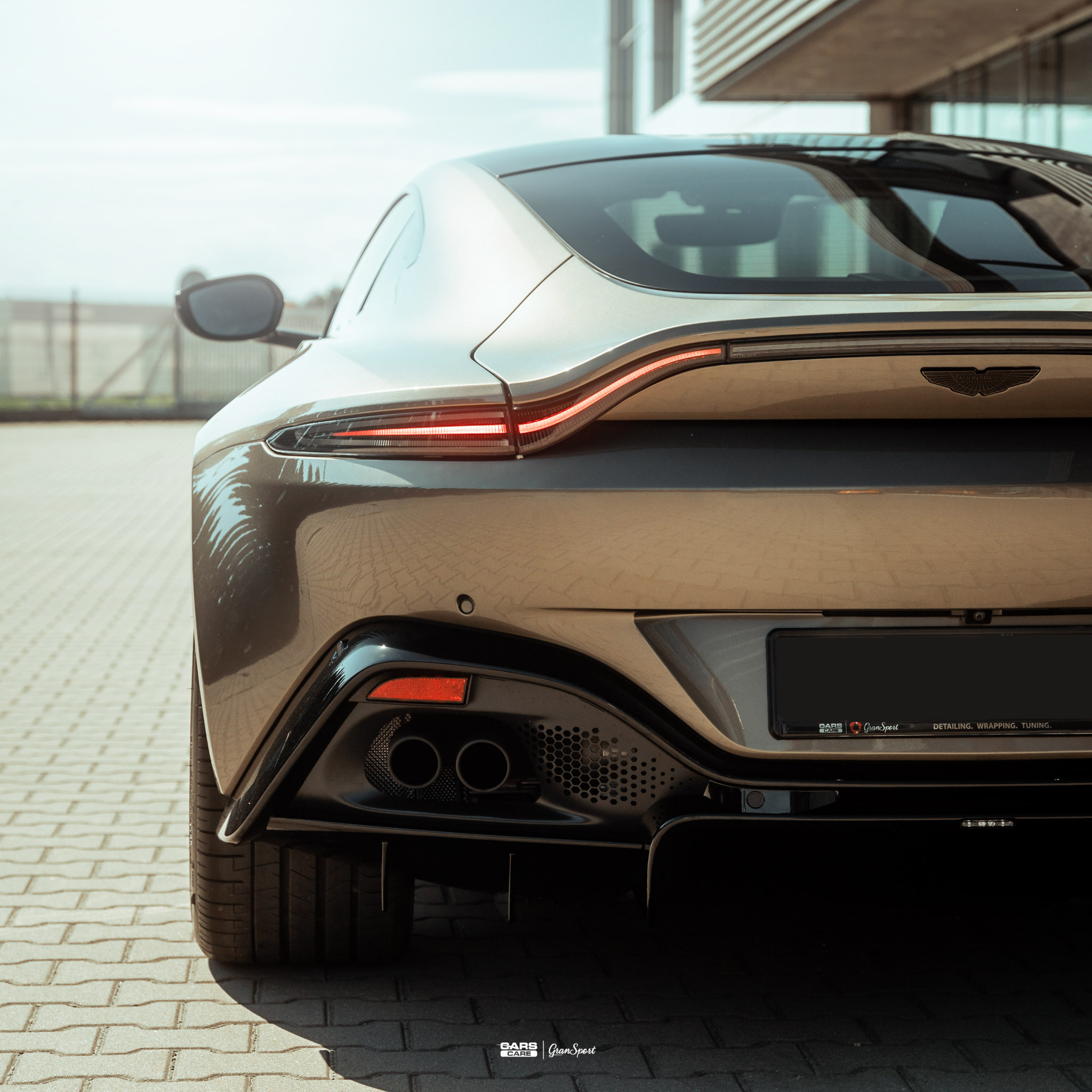 Aston Martin Vantage