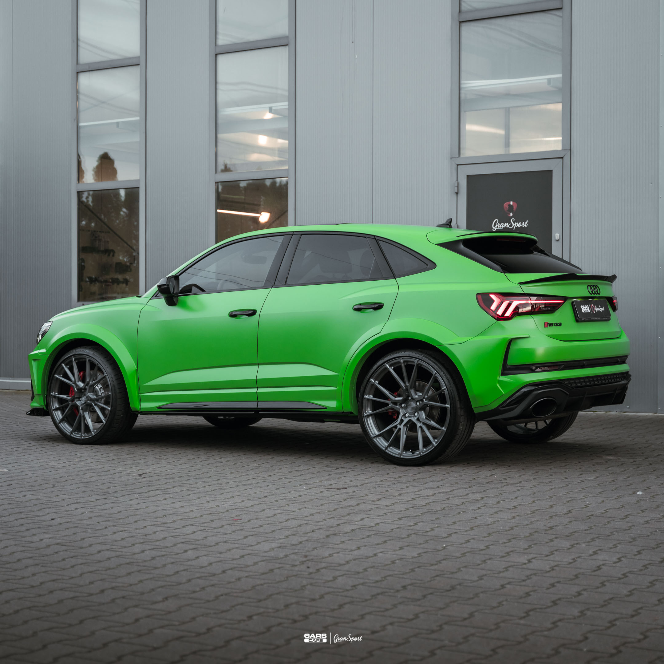Audi RSQ3 Prior