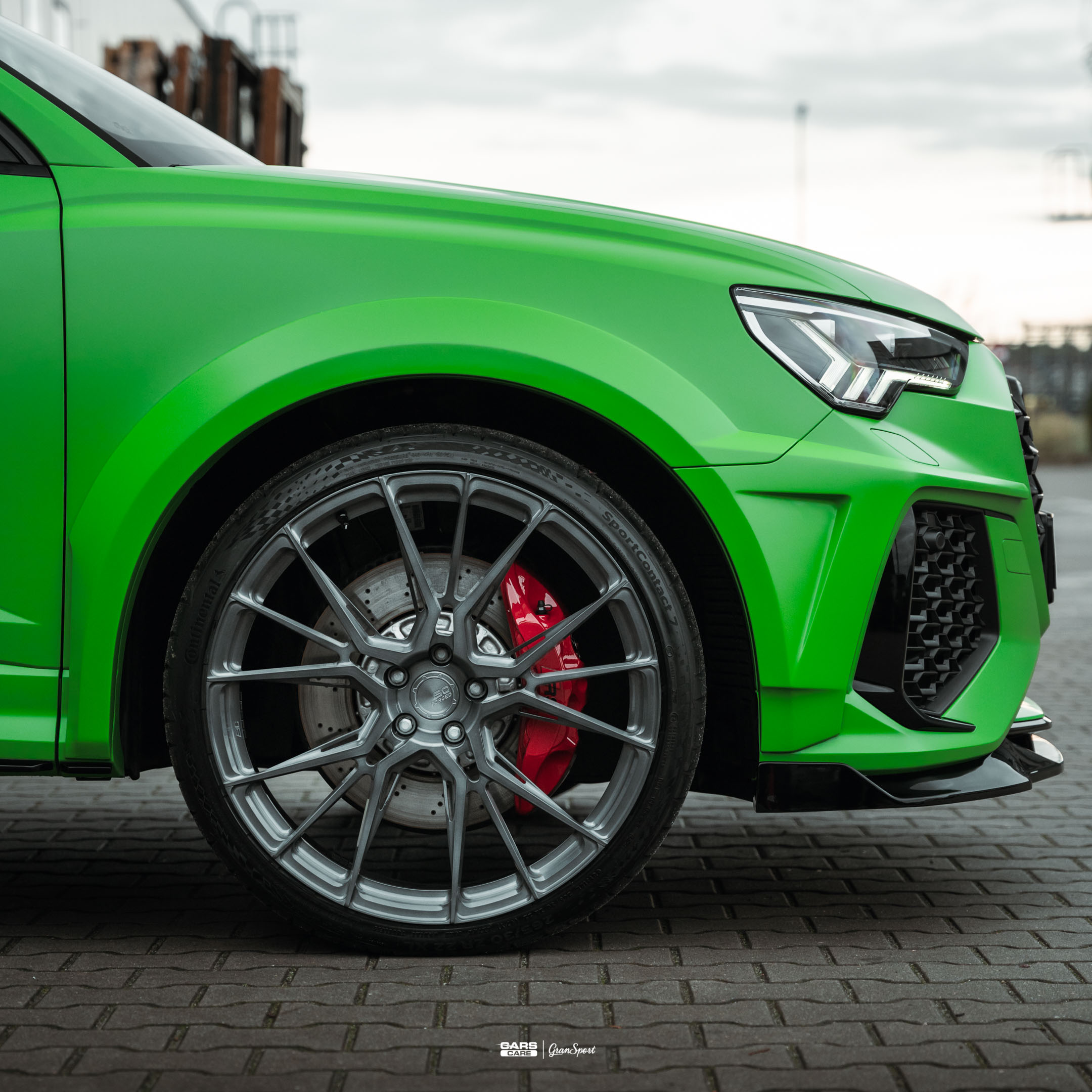 Audi RSQ3 Prior
