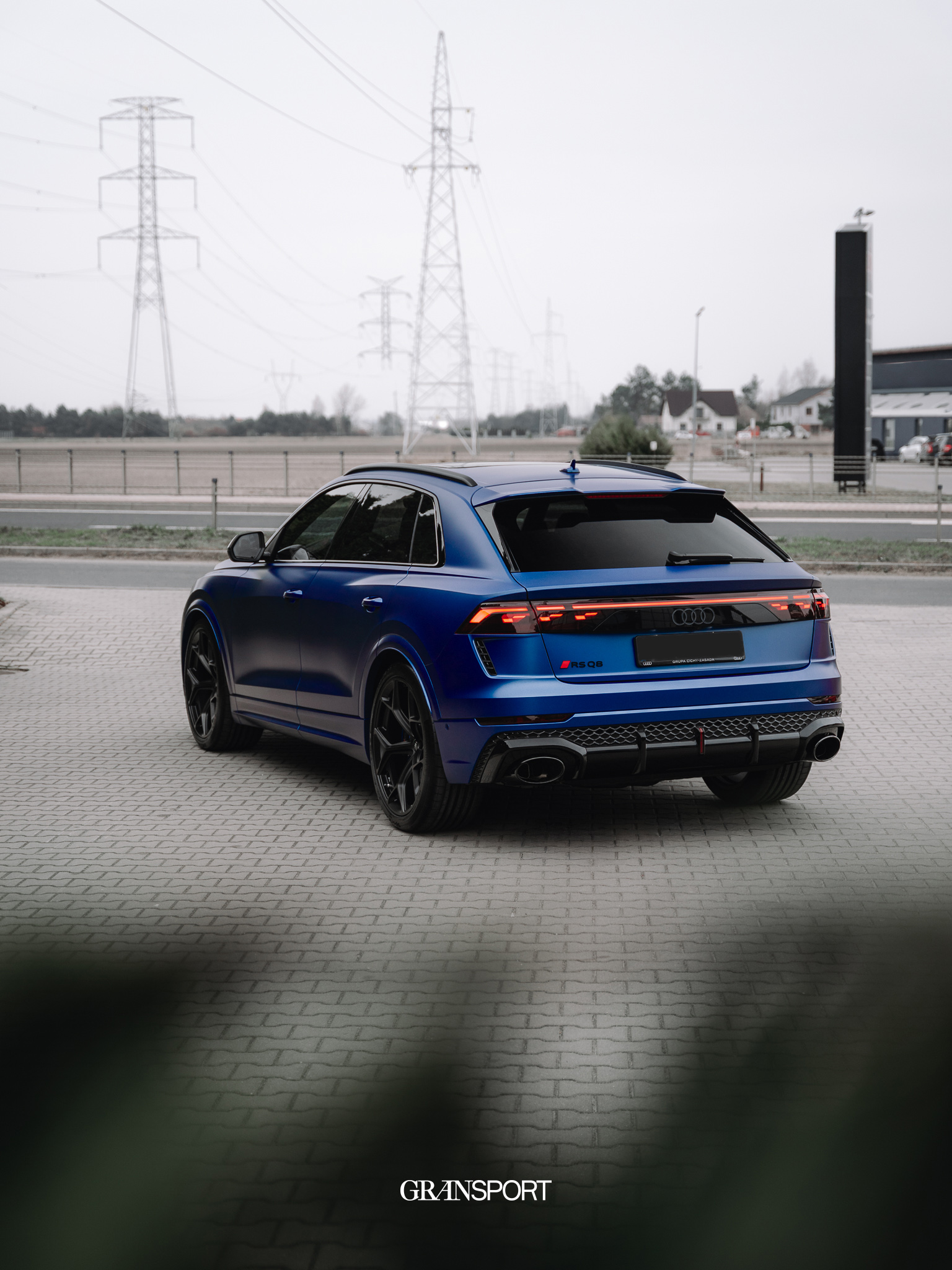 Audi RSQ8