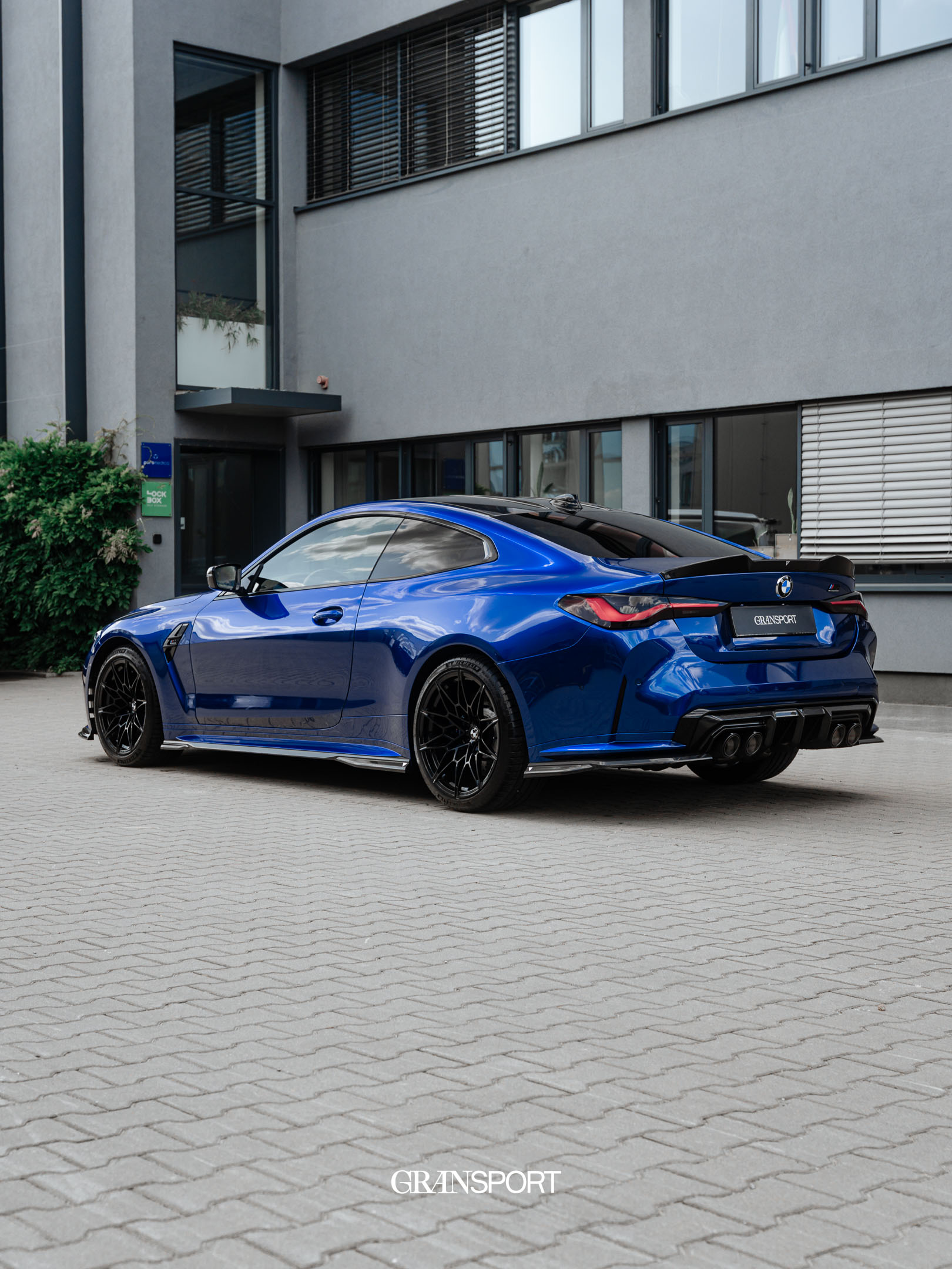 BMW M4