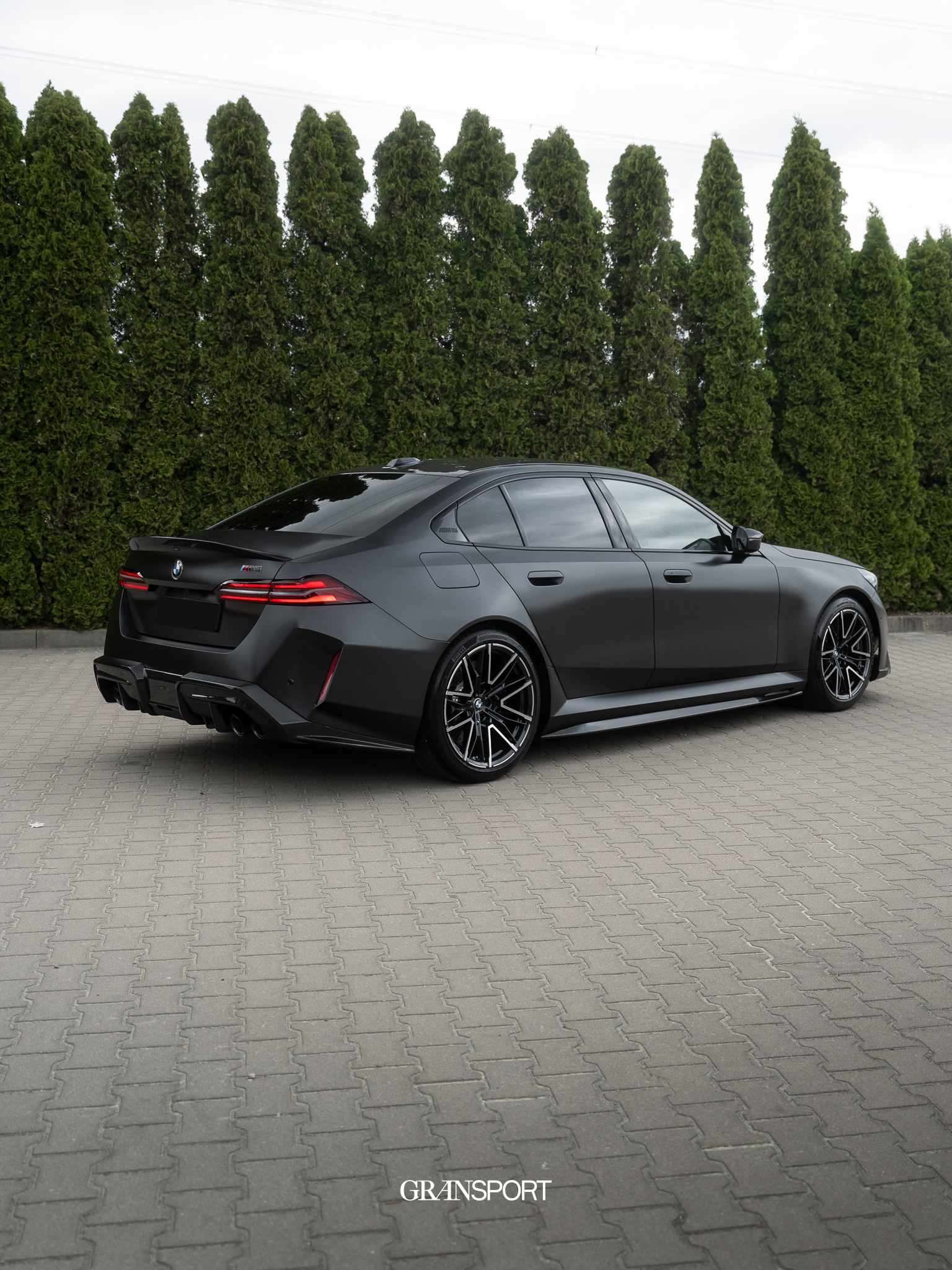 BMW M5 G90 Adro