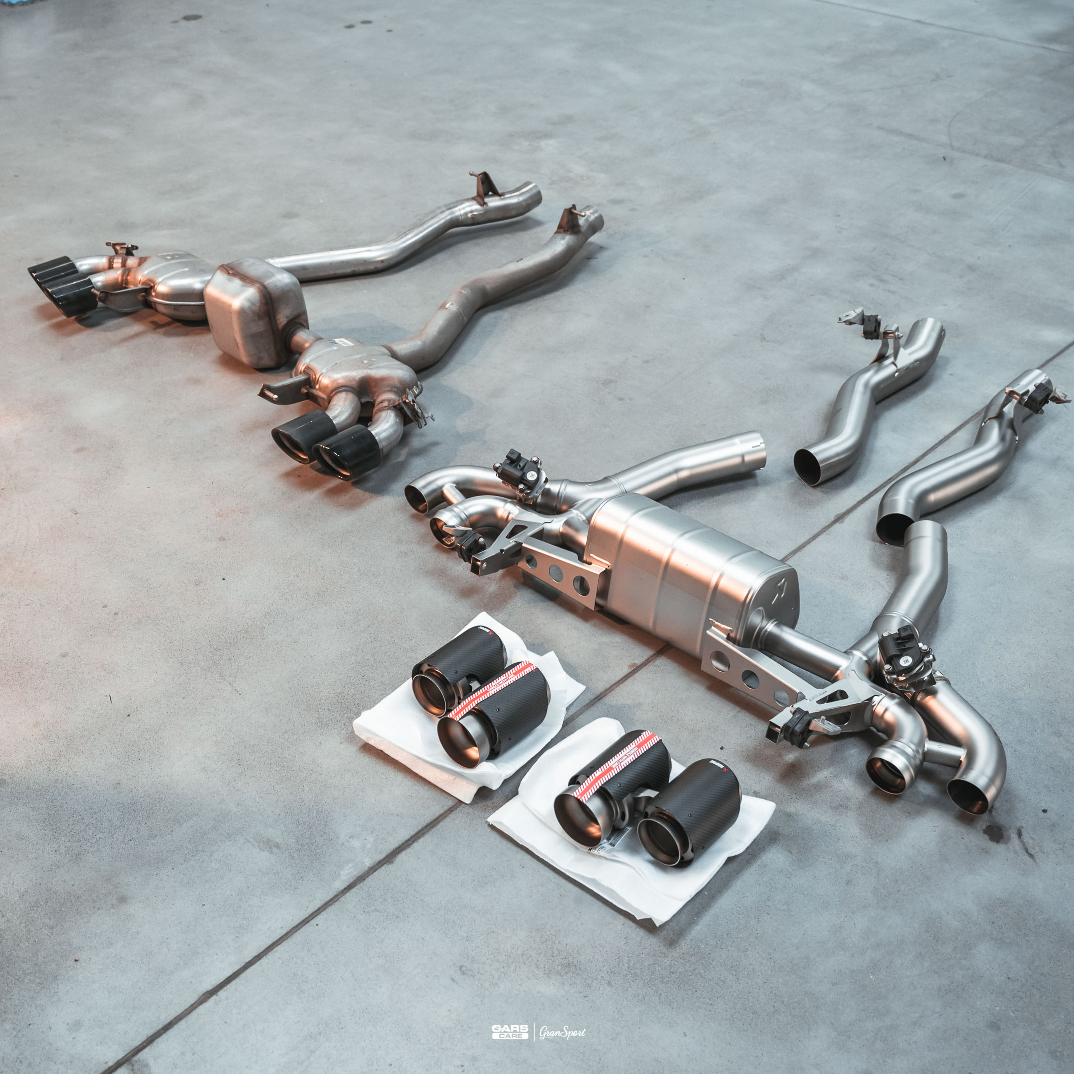 BMW M8 Akrapovic