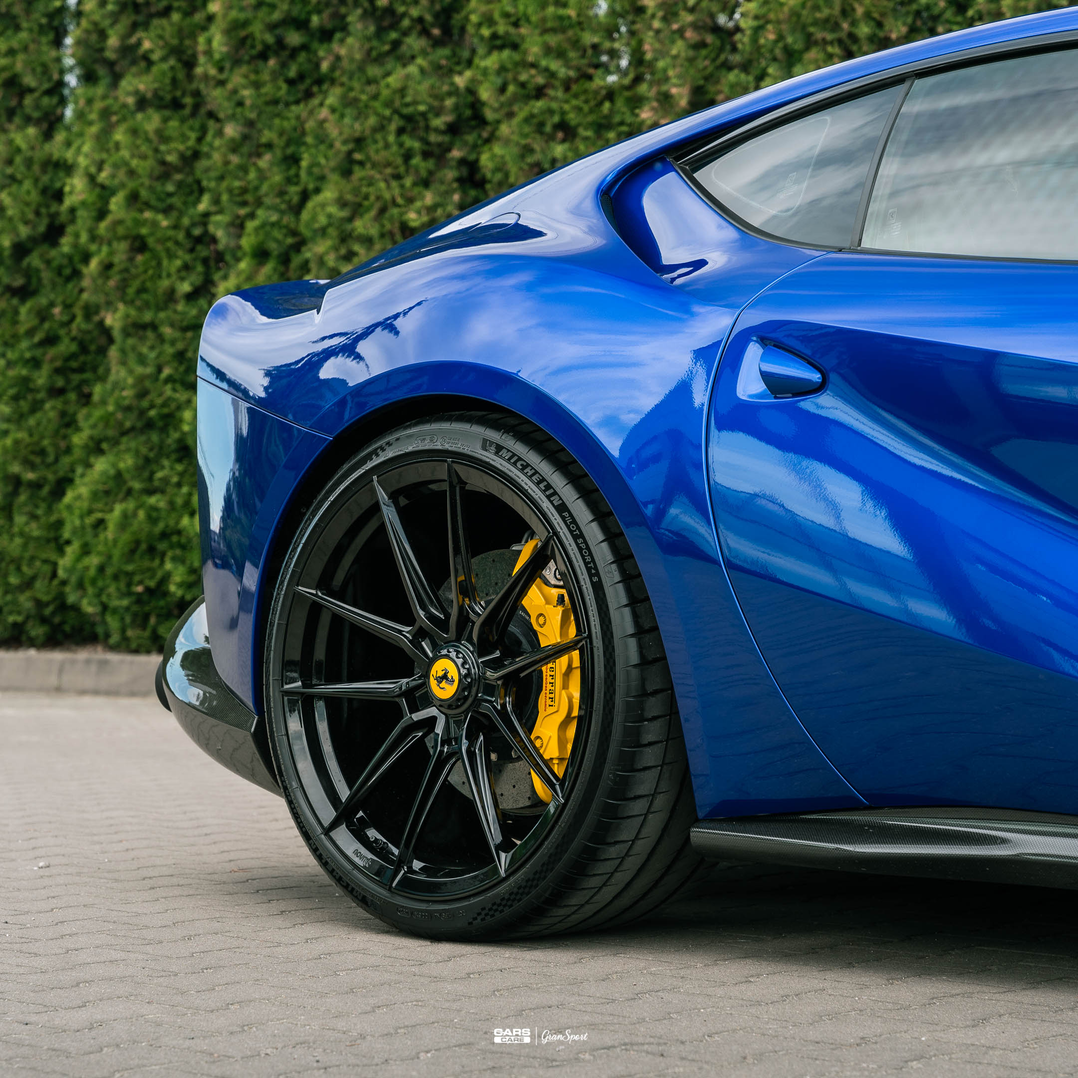 Ferrari 812 Novitec