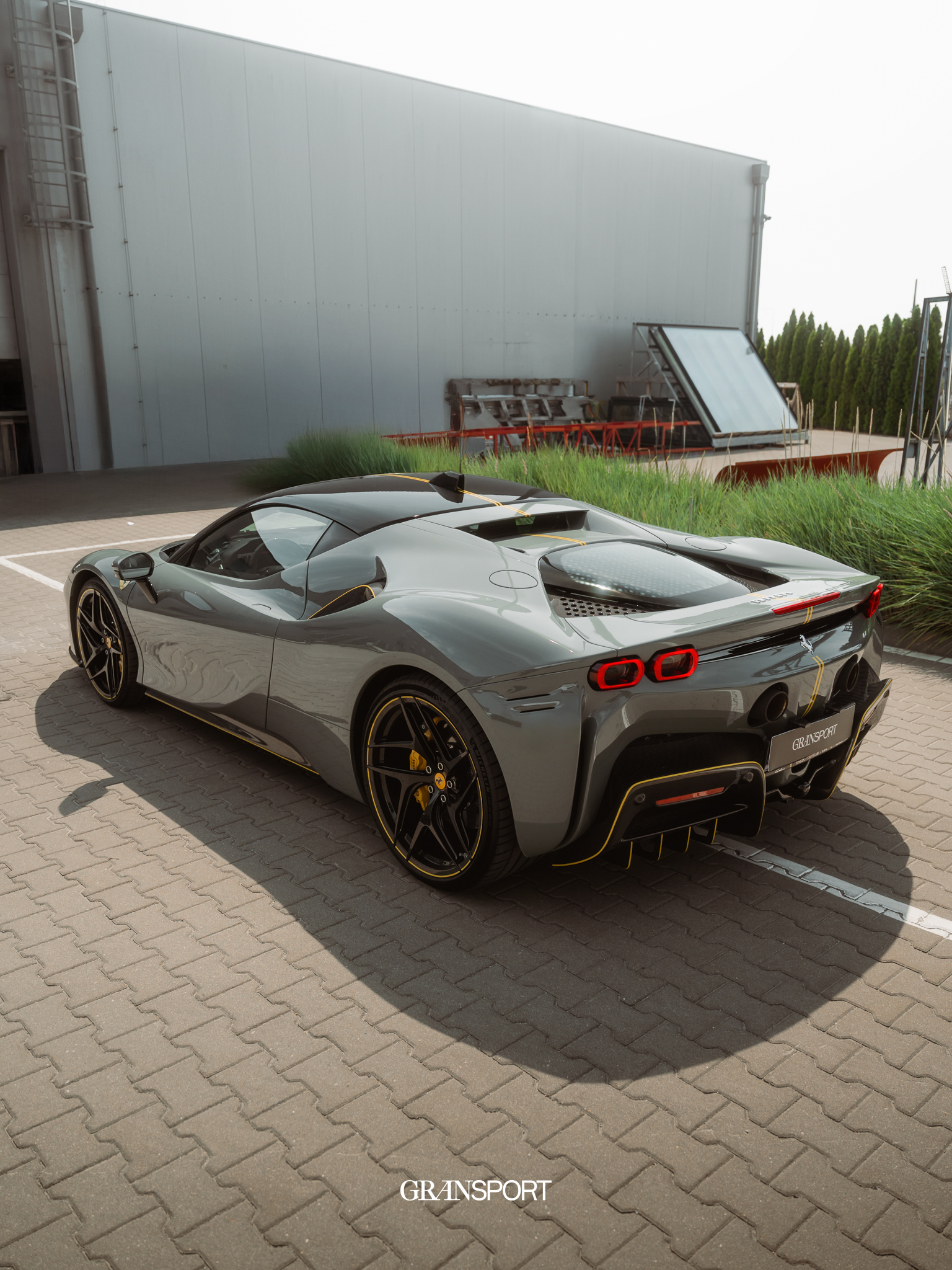 Ferrari SF90