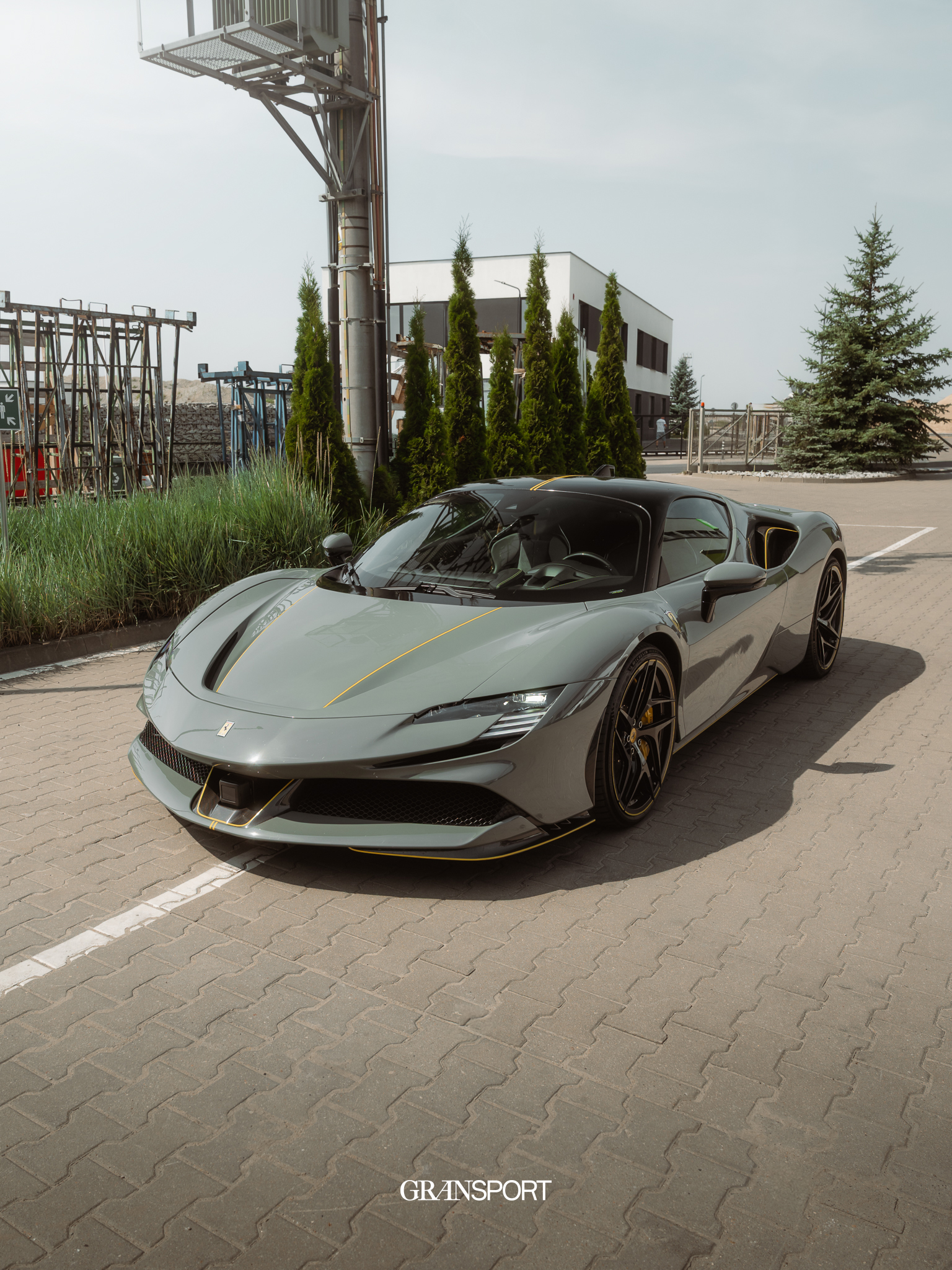 Ferrari SF90