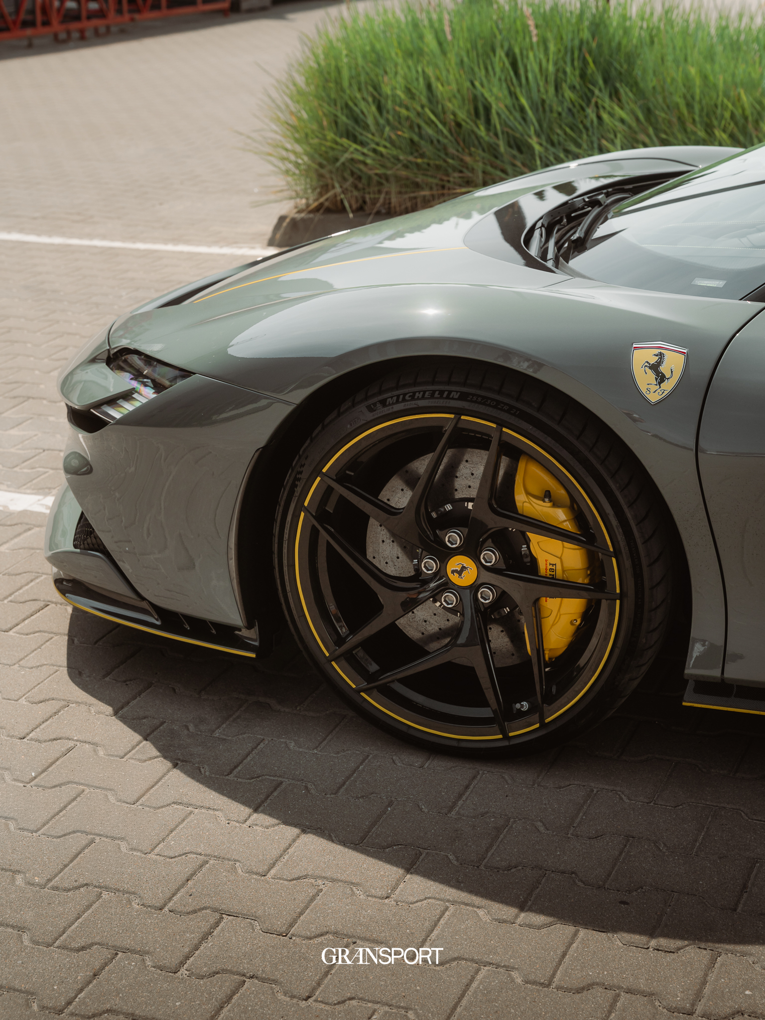 Ferrari SF90