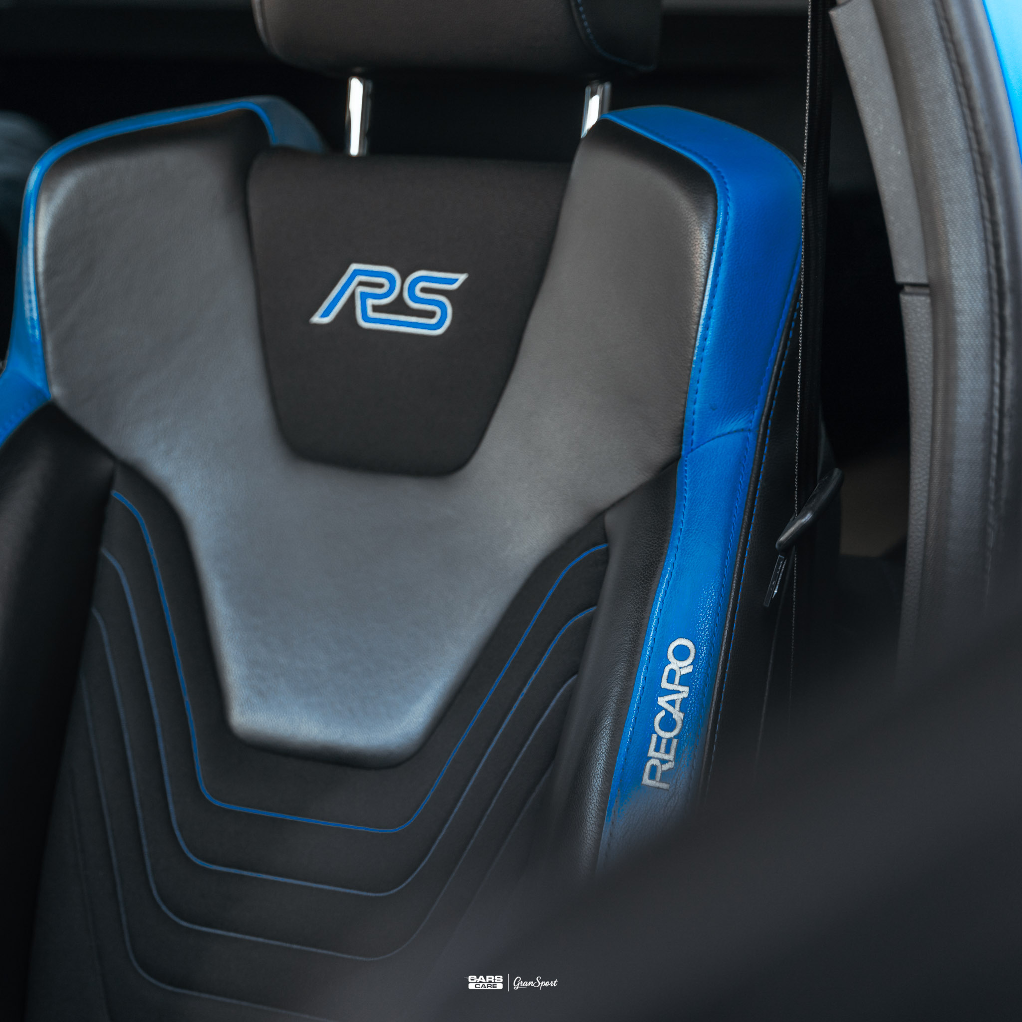 Ford Focus RS Milltek