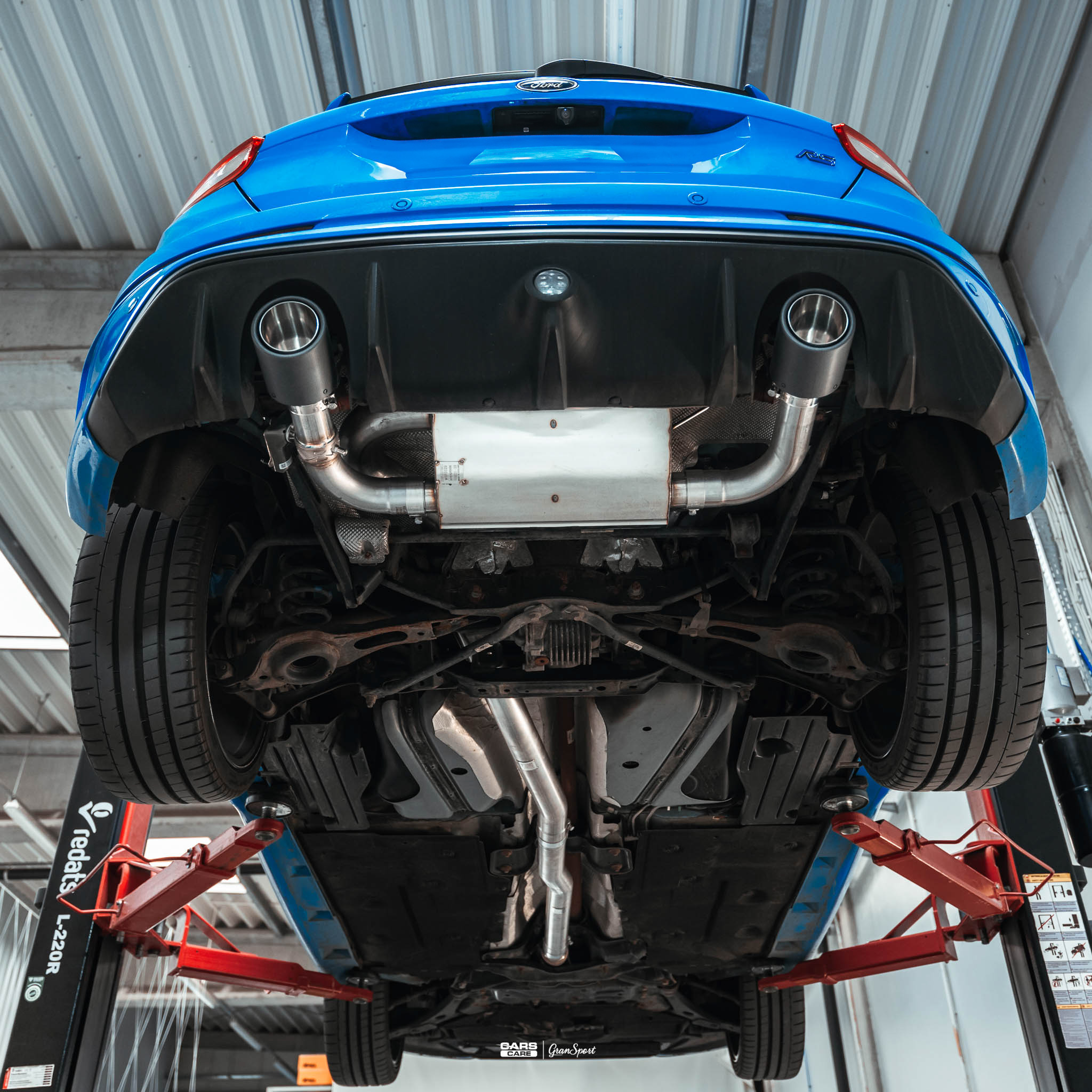 Ford Focus RS Milltek