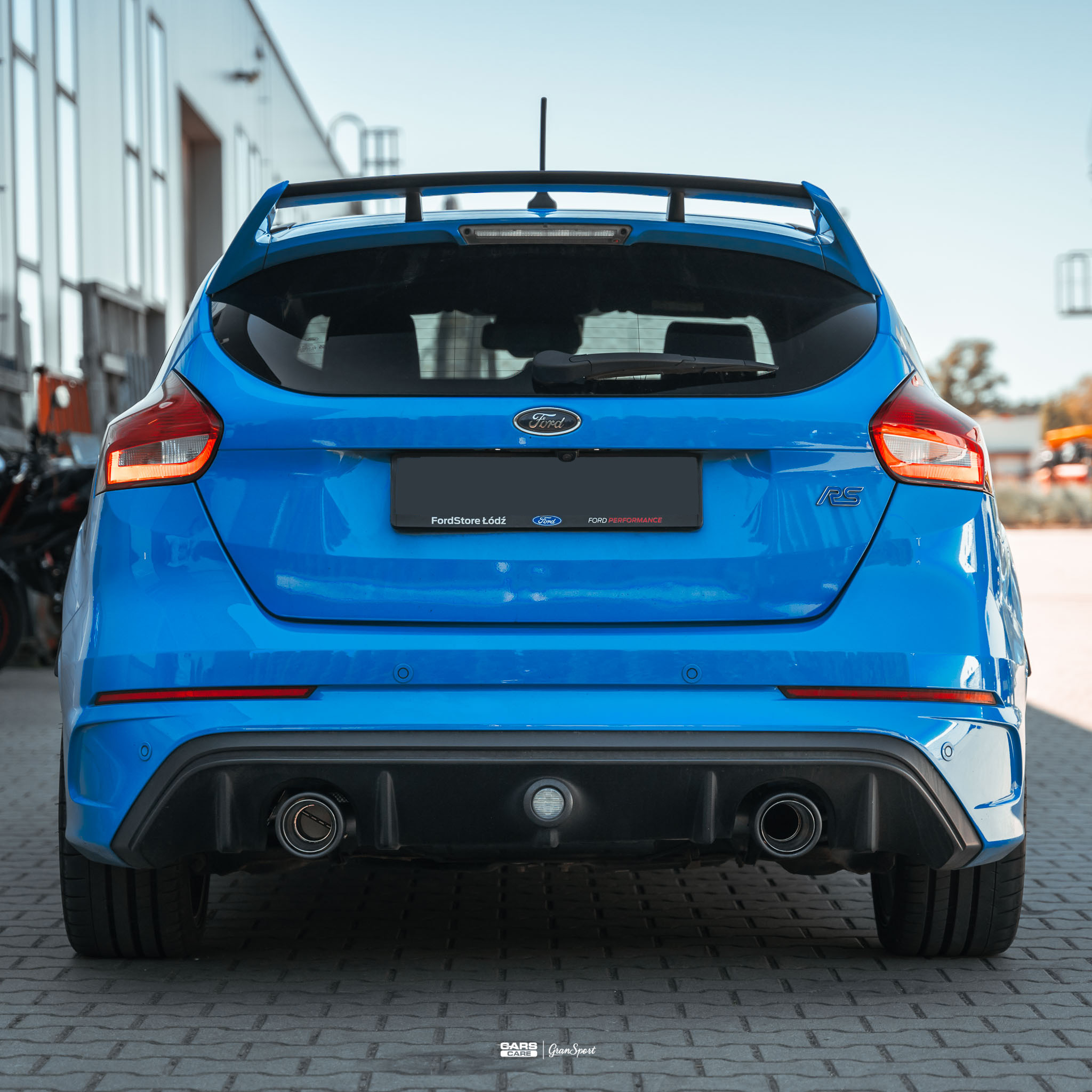 Ford Focus RS Milltek