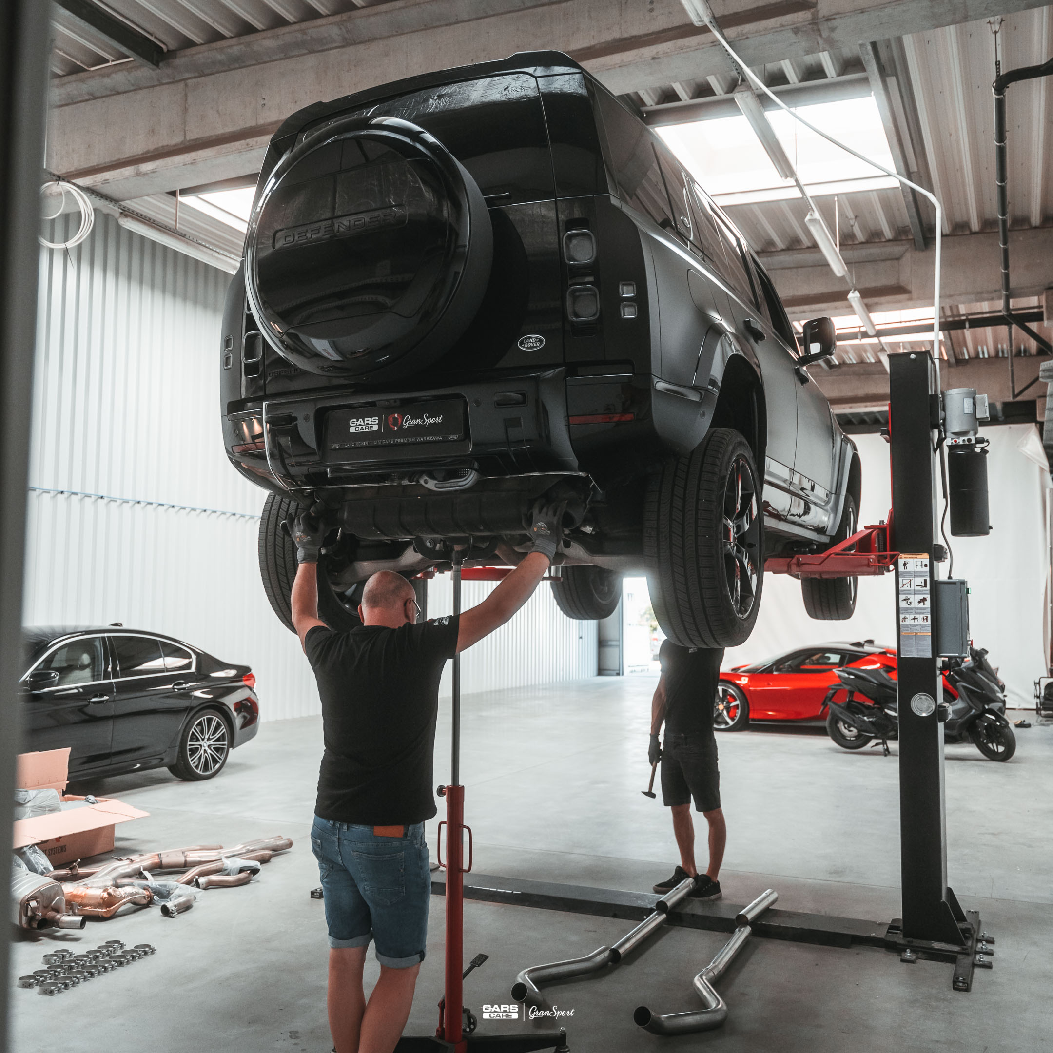 Land Rover Defender V8