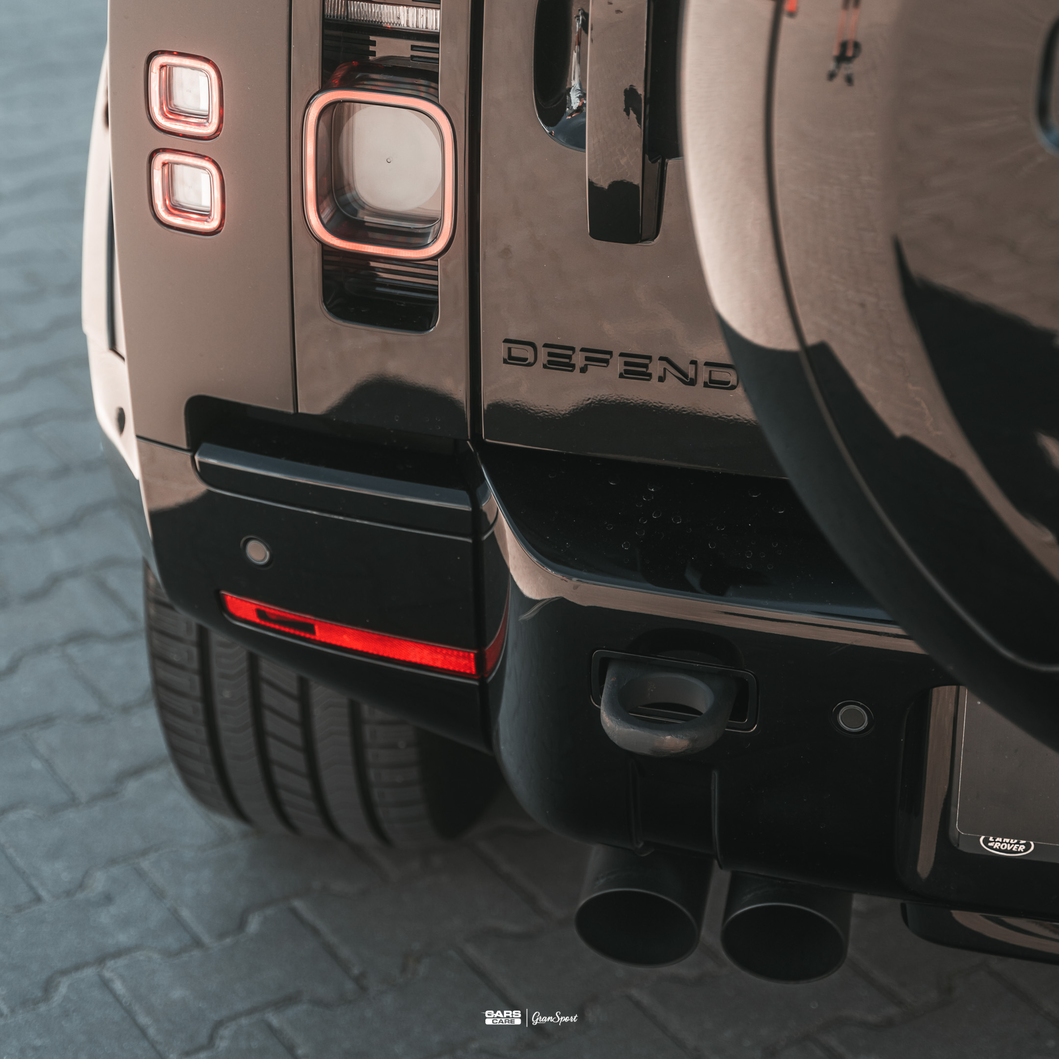 Land Rover Defender V8