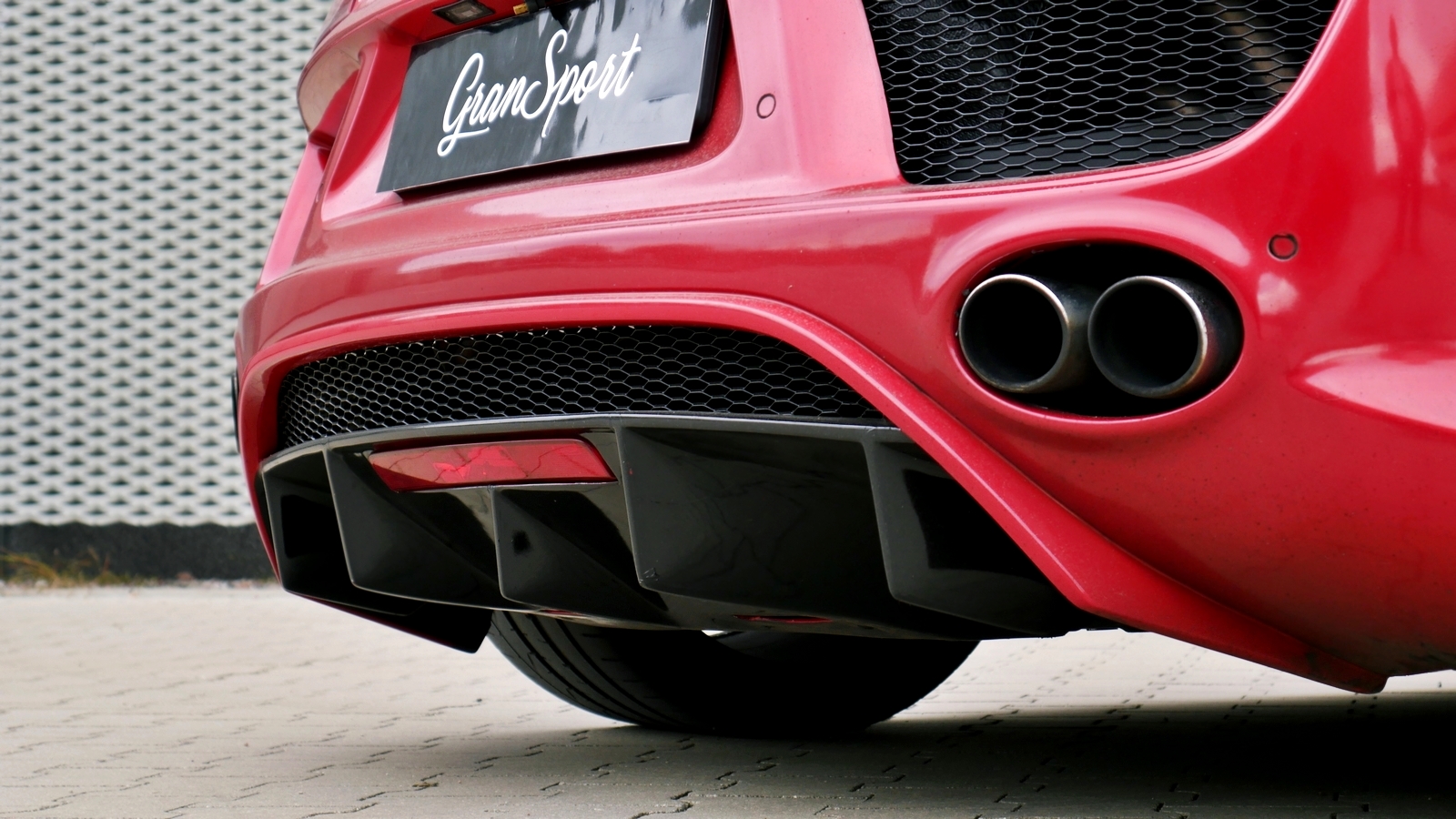 Audi R8 V8