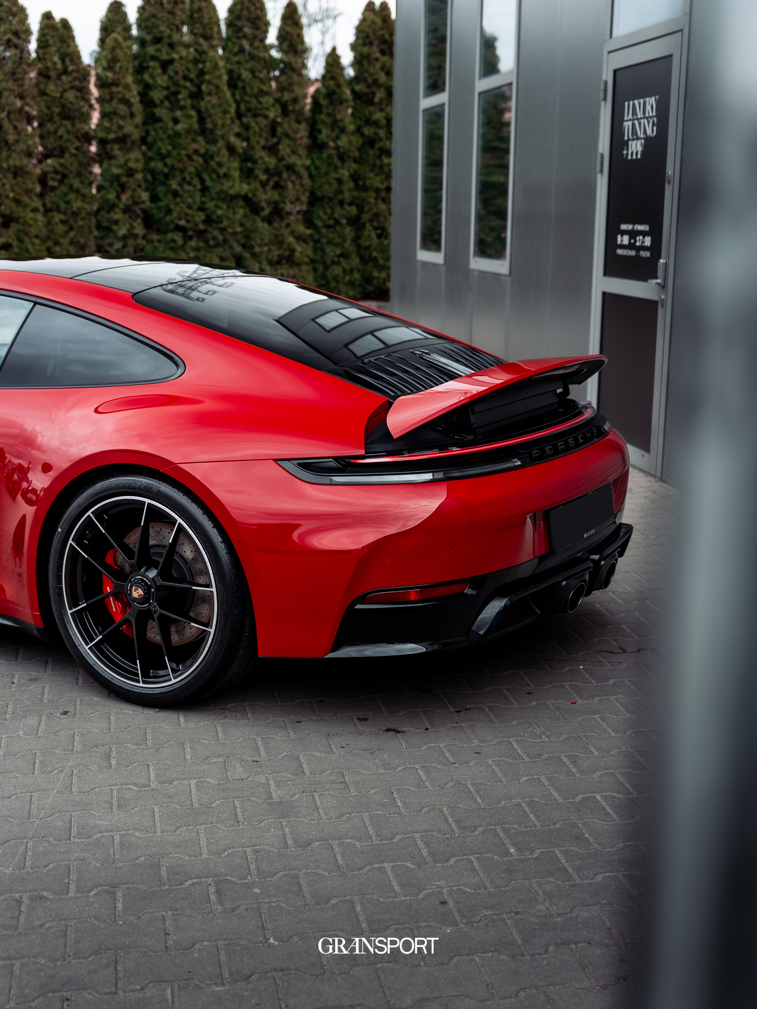Porsche 911 Carrera 4 GTS
