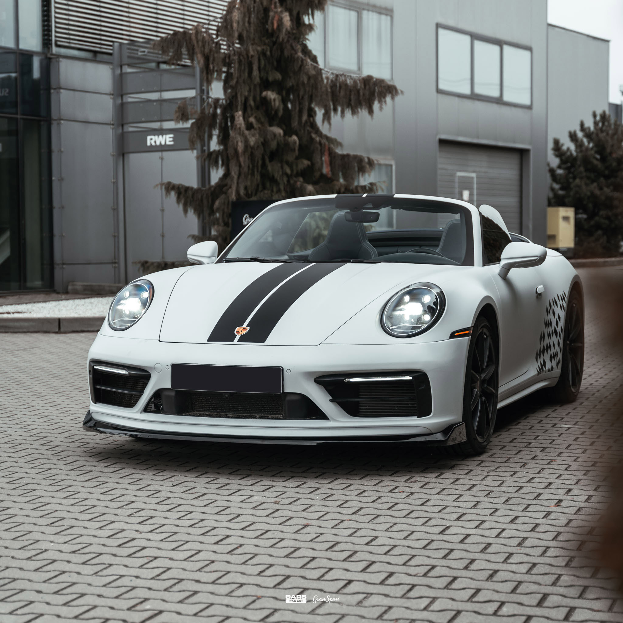 Porsche 911 992 Maxton