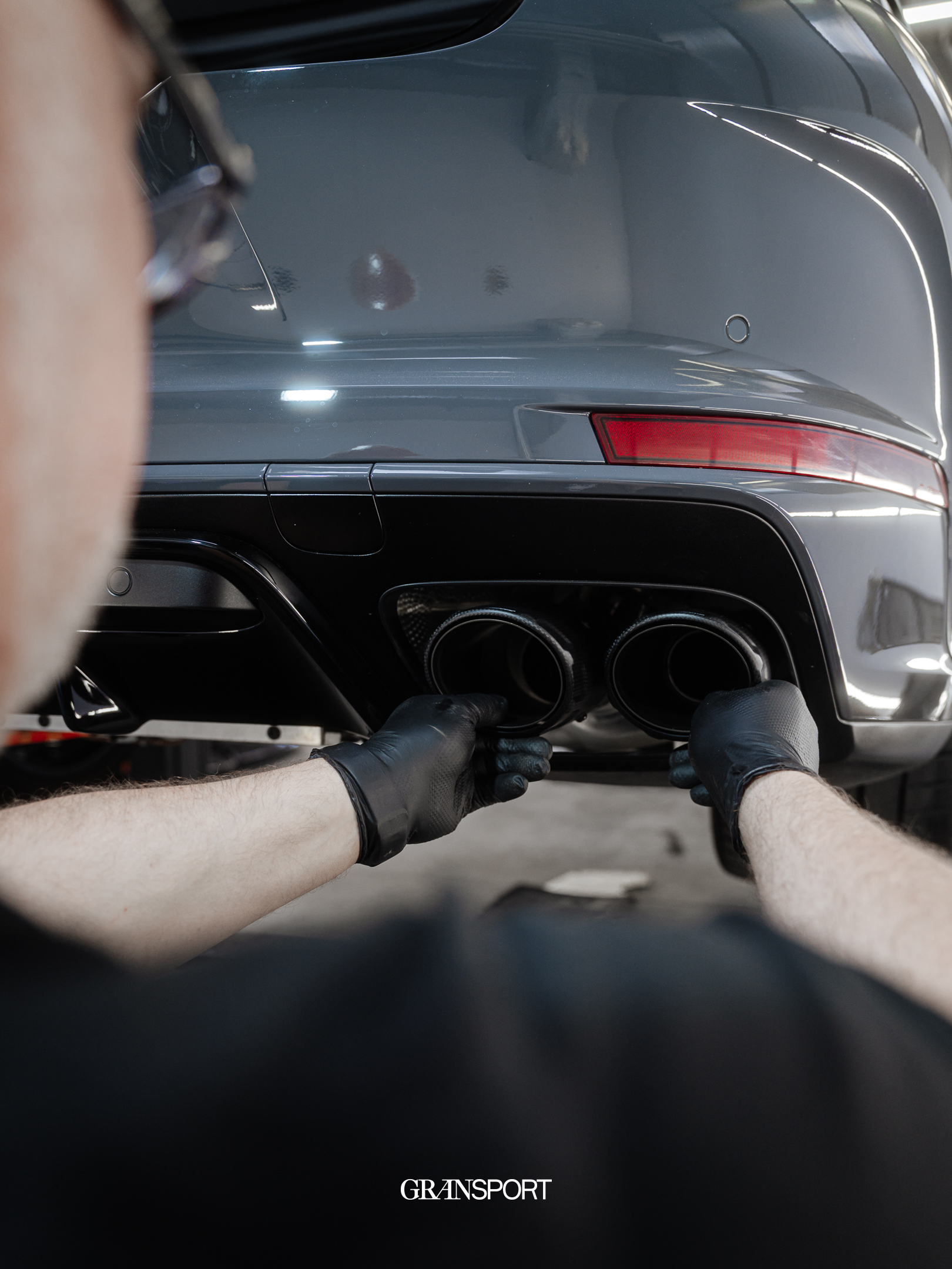 Porsche Panamera Turbo Akrapovic