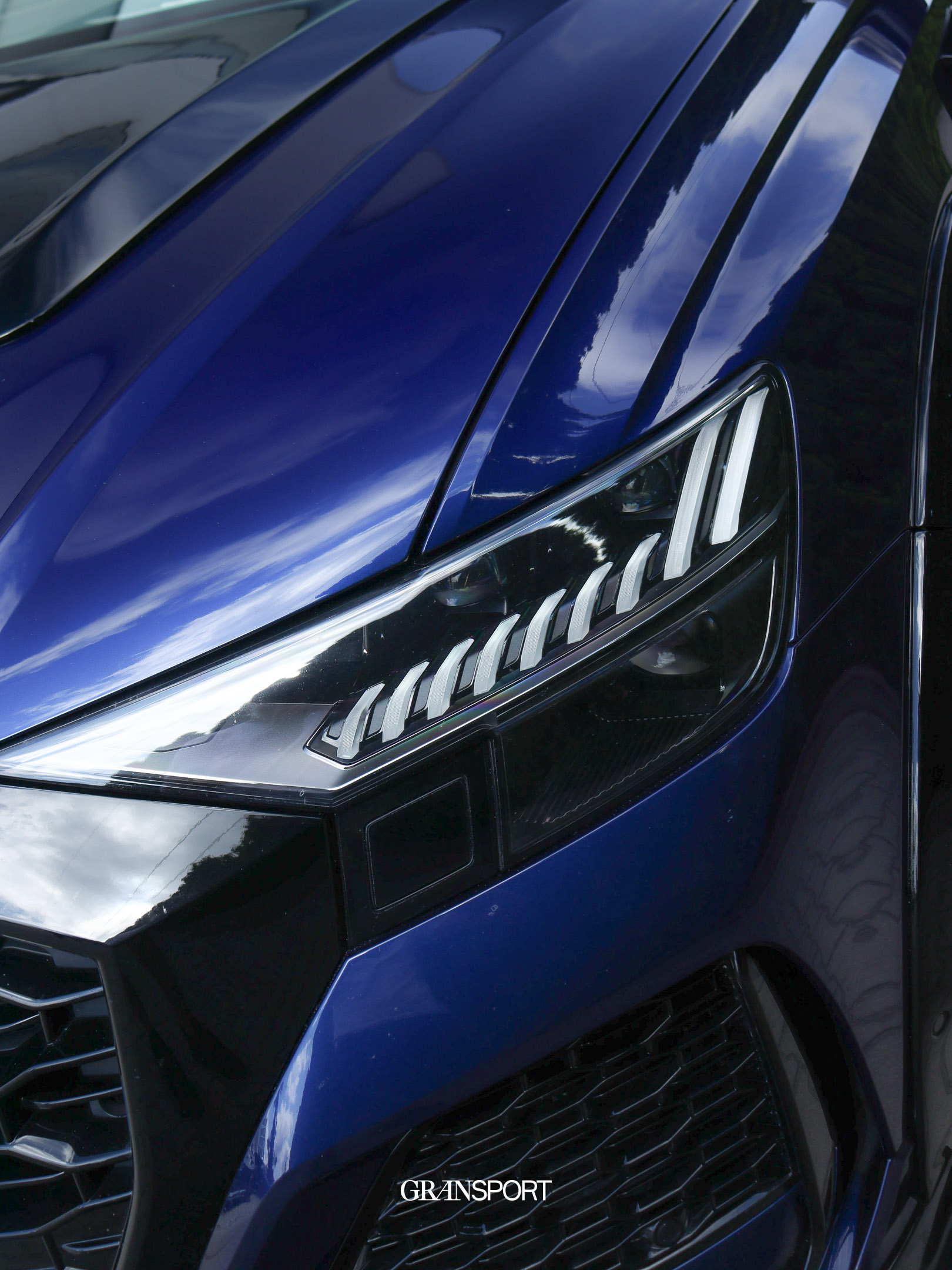 Audi RSQ8 Prior