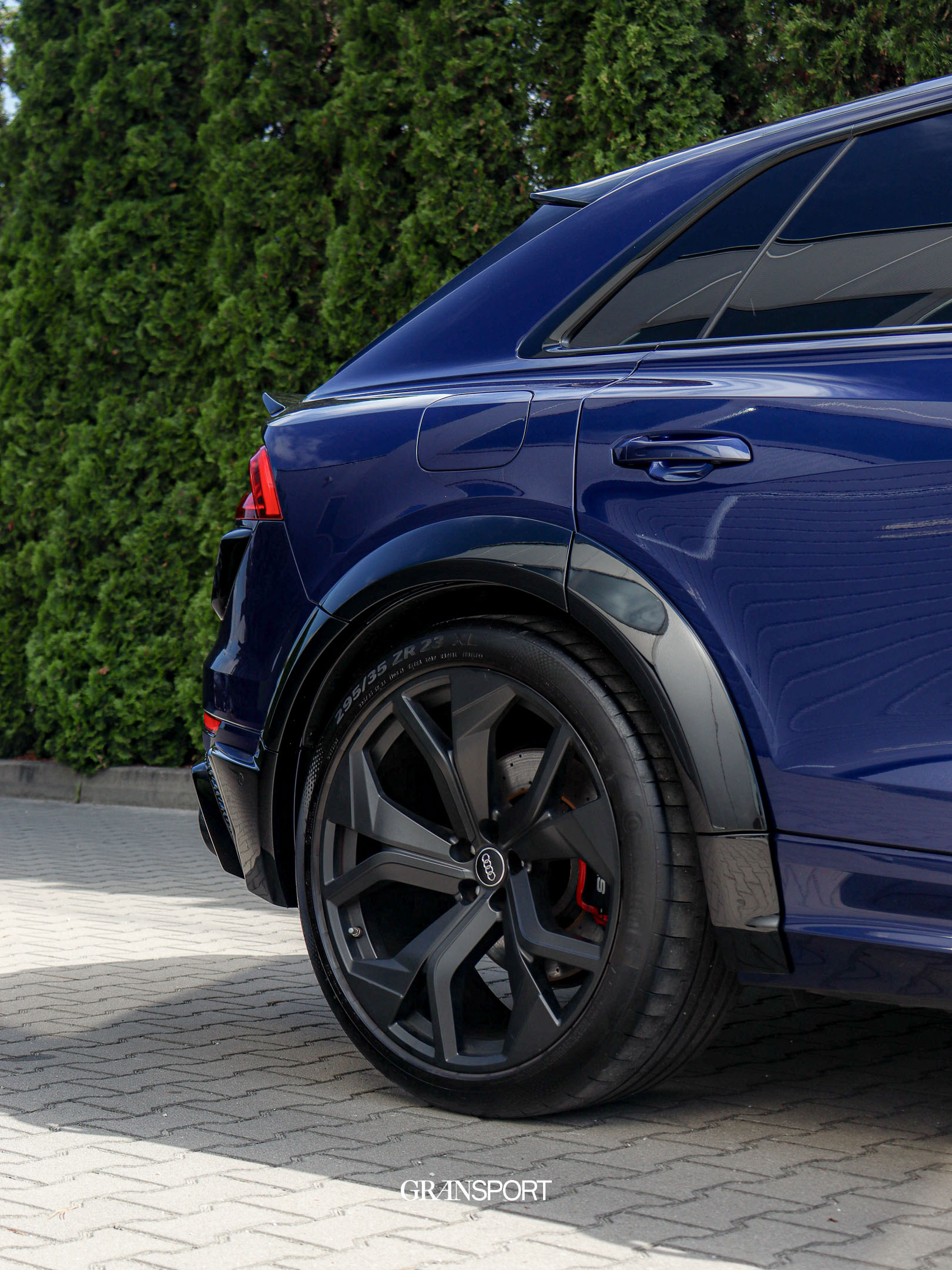 Audi RSQ8 Prior