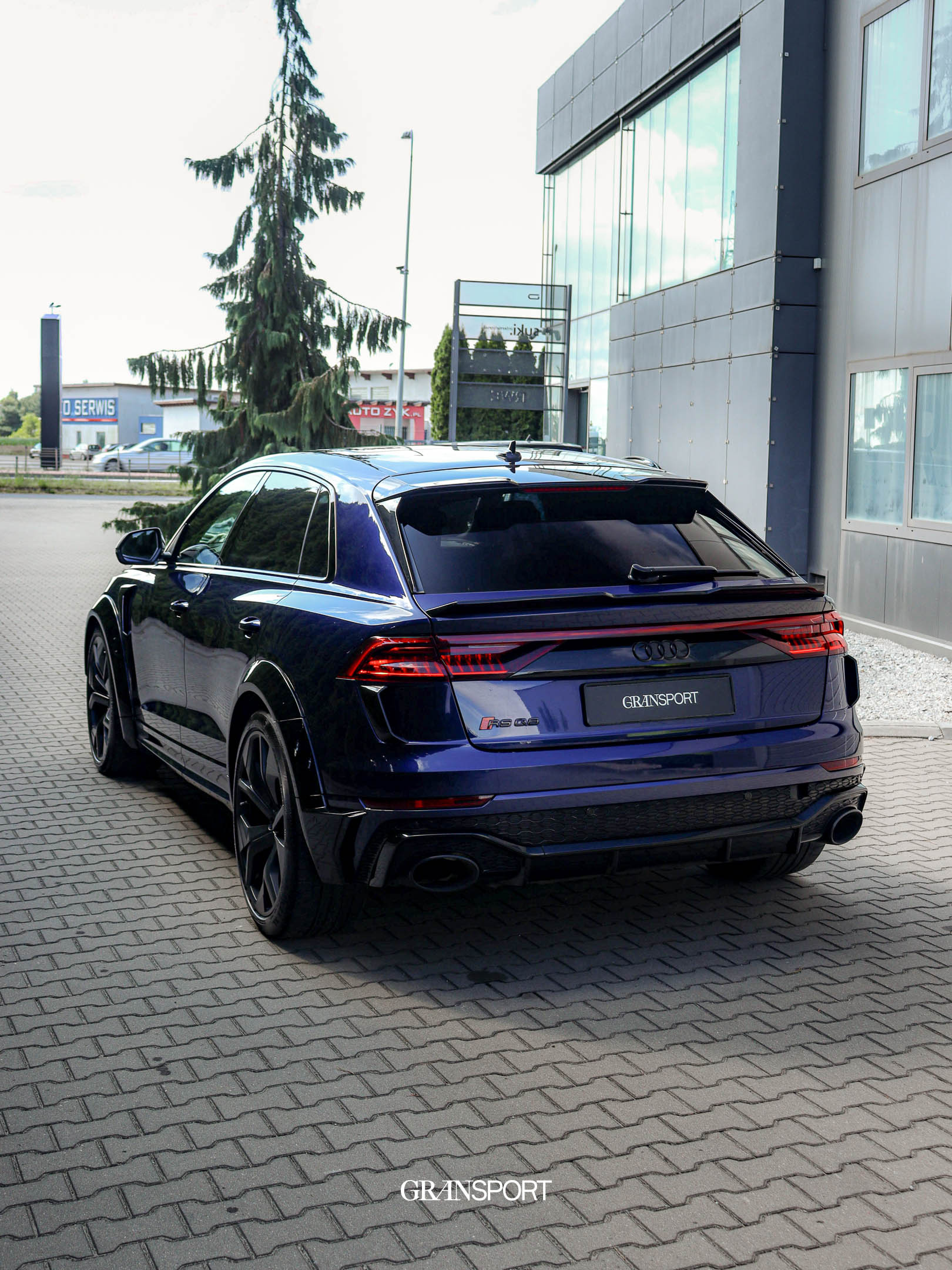 Audi RSQ8