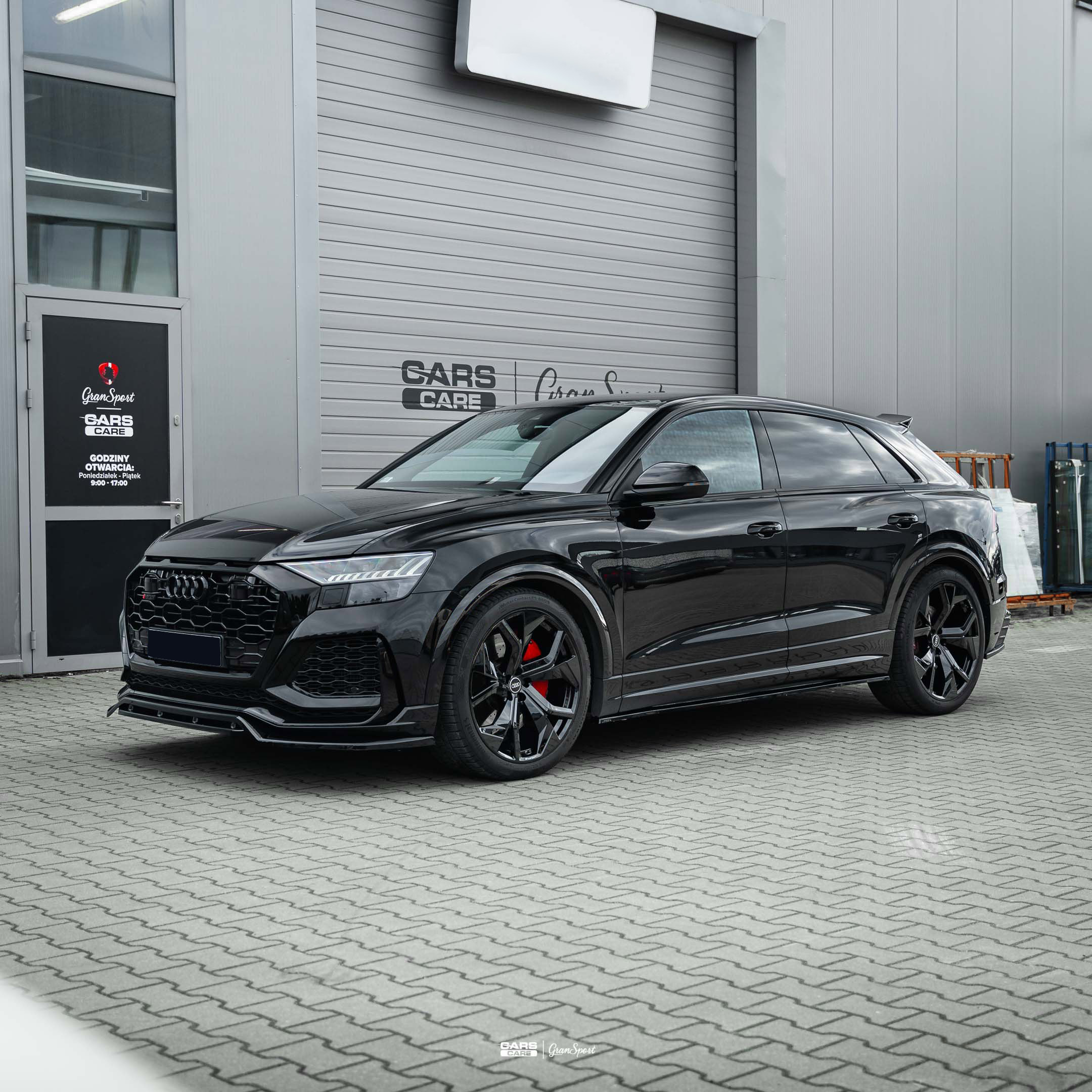 Audi RSQ8 Maxton