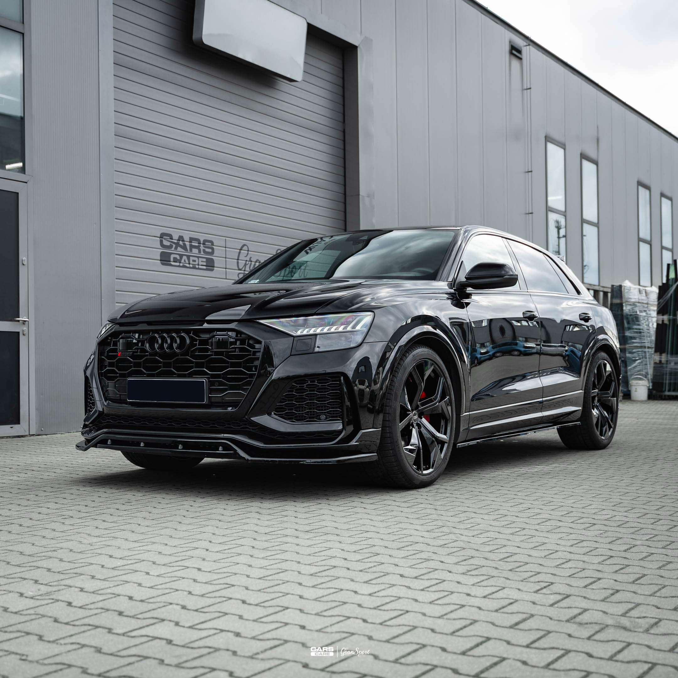 Audi RSQ8 Maxton