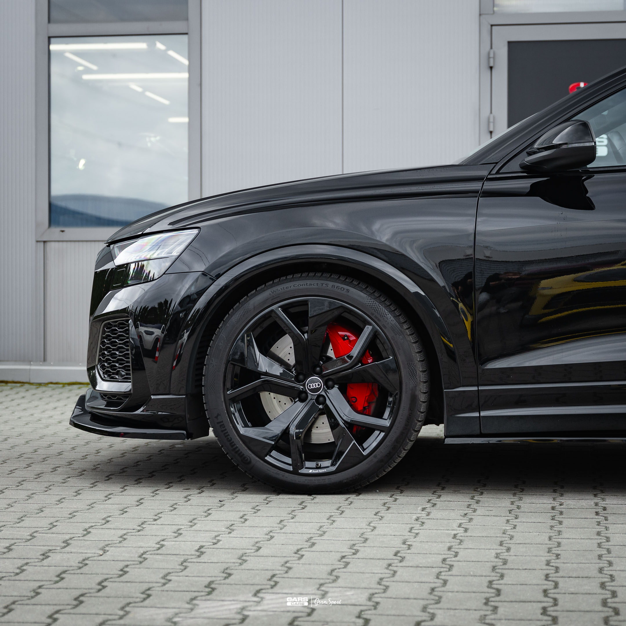 Audi RSQ8 Maxton