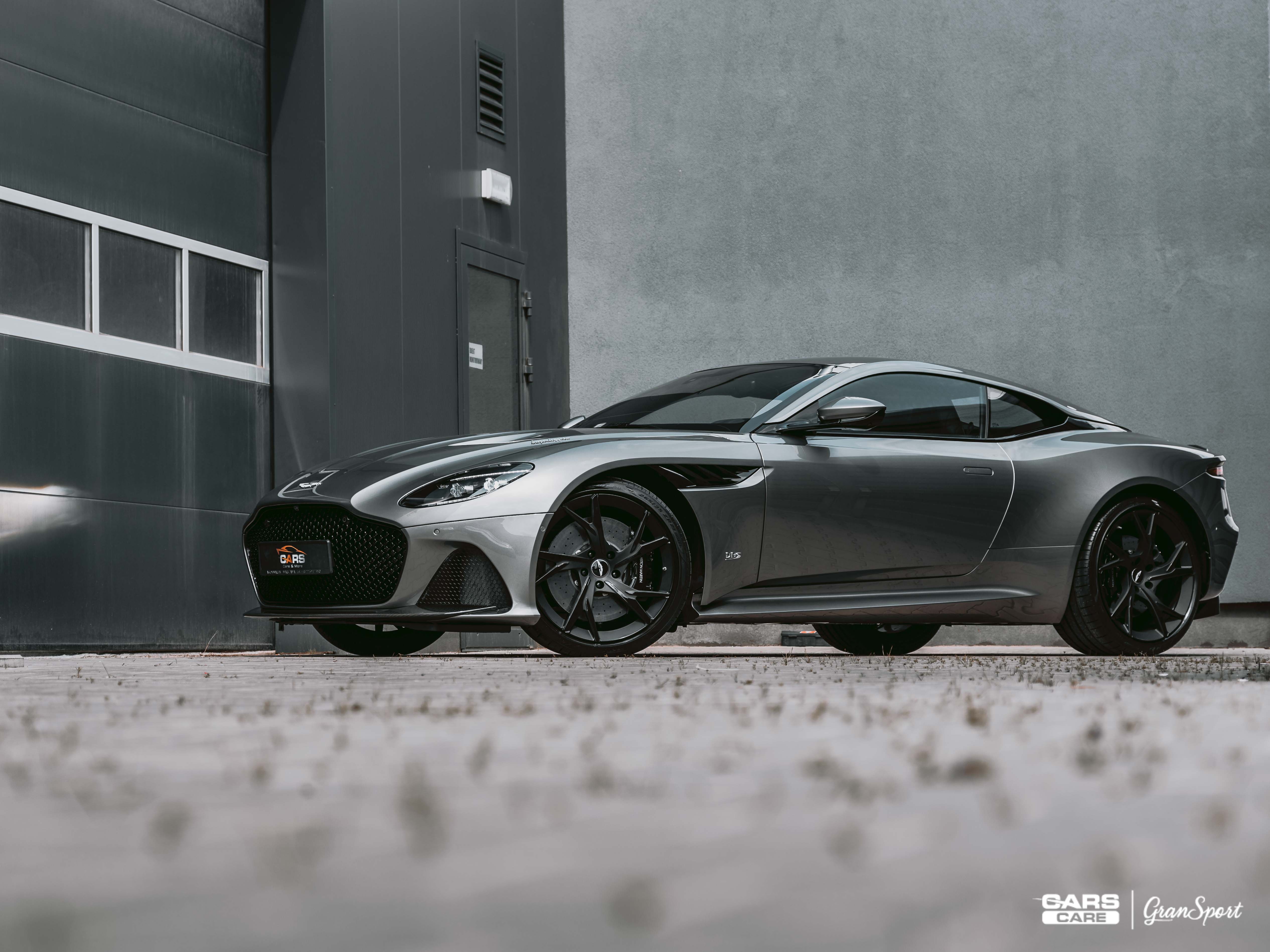Aston Martin DBS Superleggera