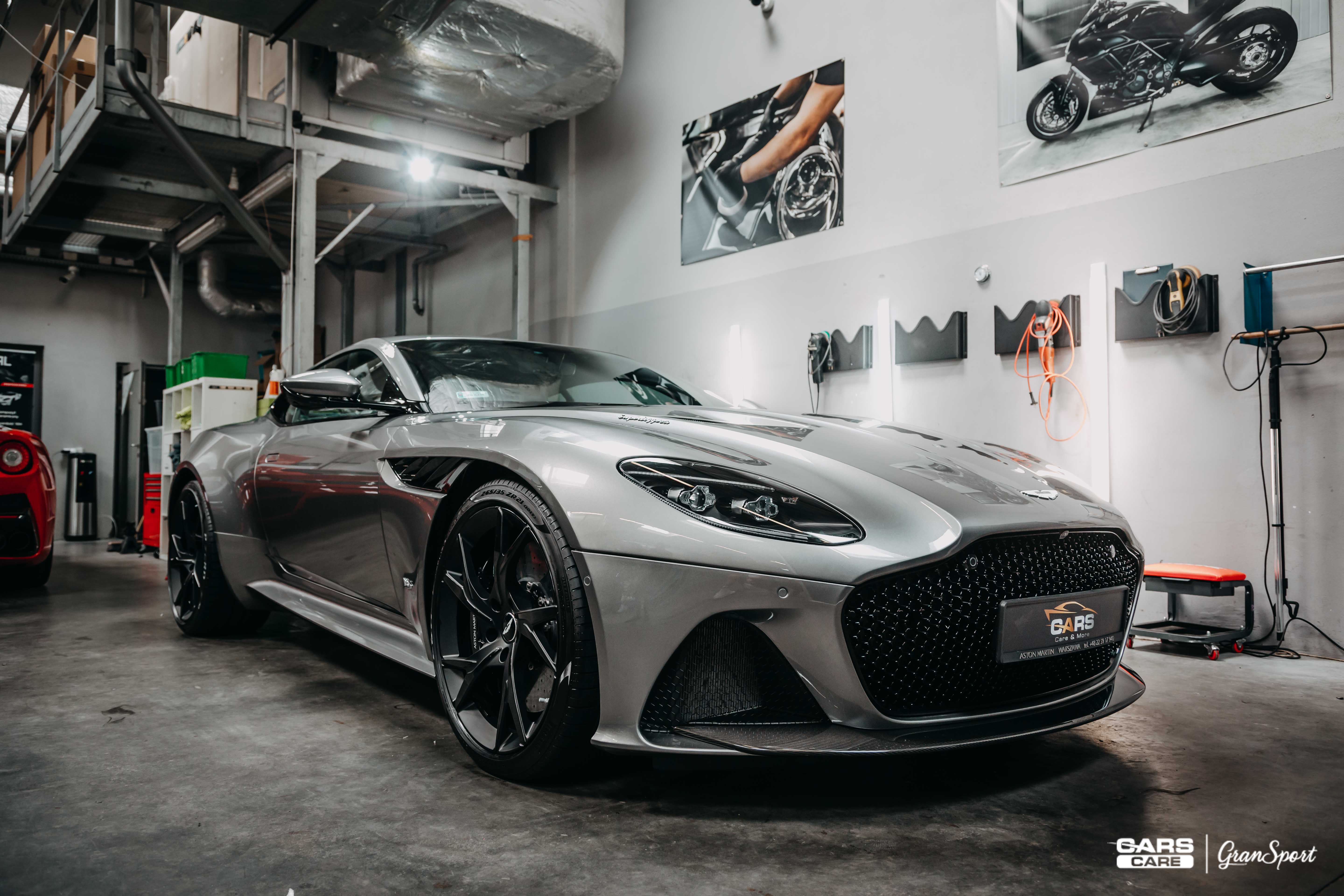 Aston Martin DBS Superleggera
