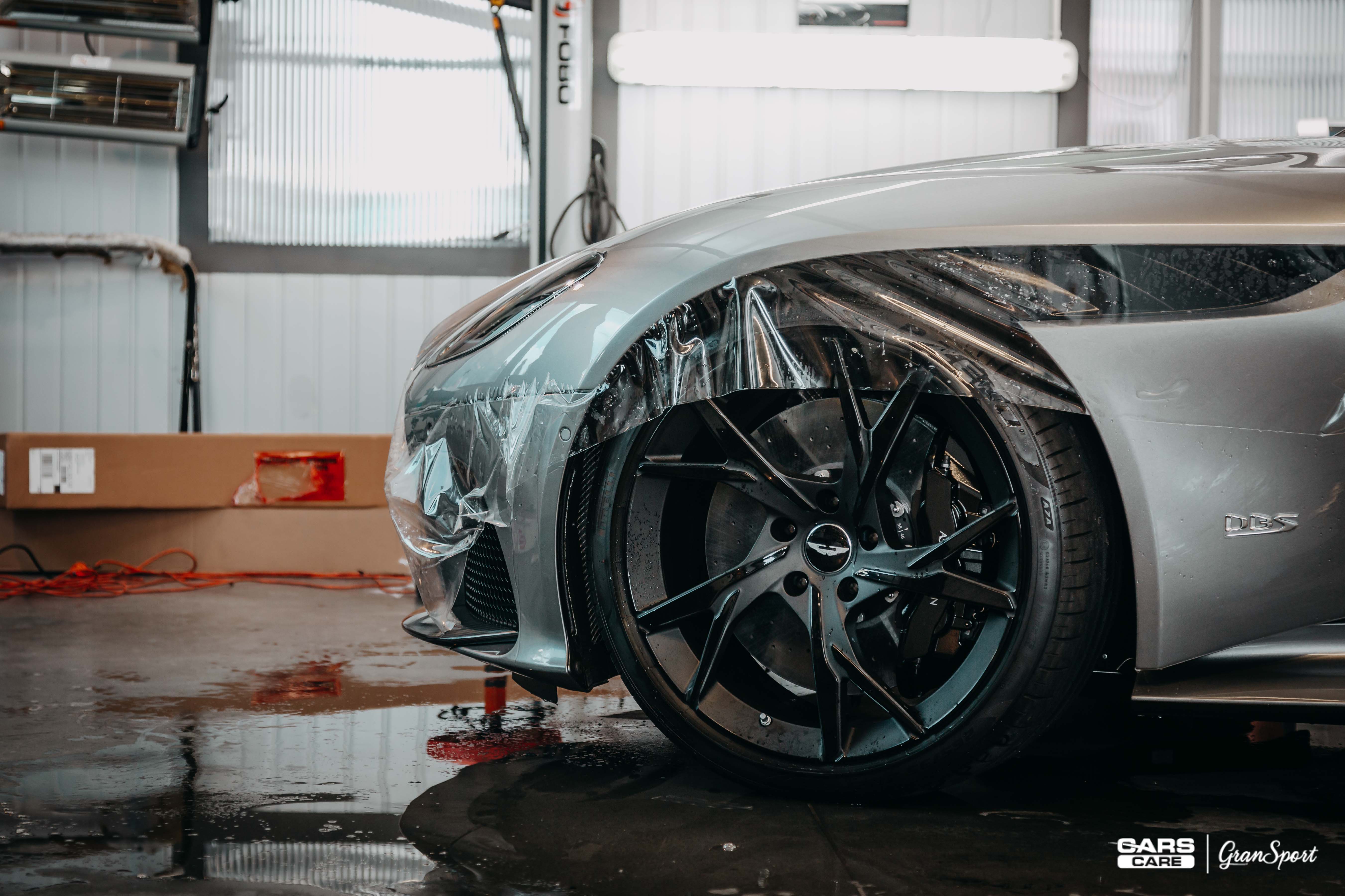 Aston Martin DBS Superleggera