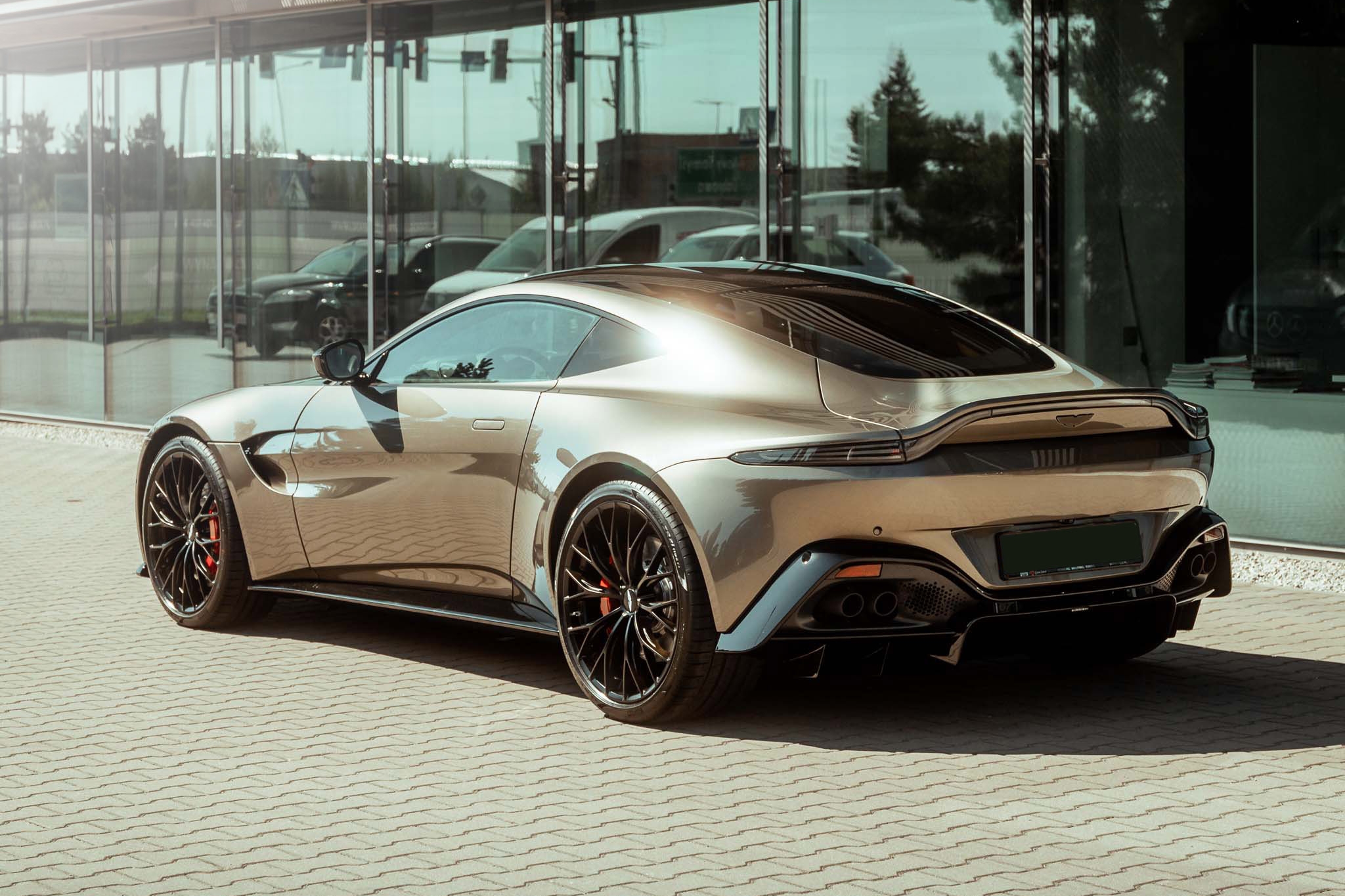Aston Martin Vantage