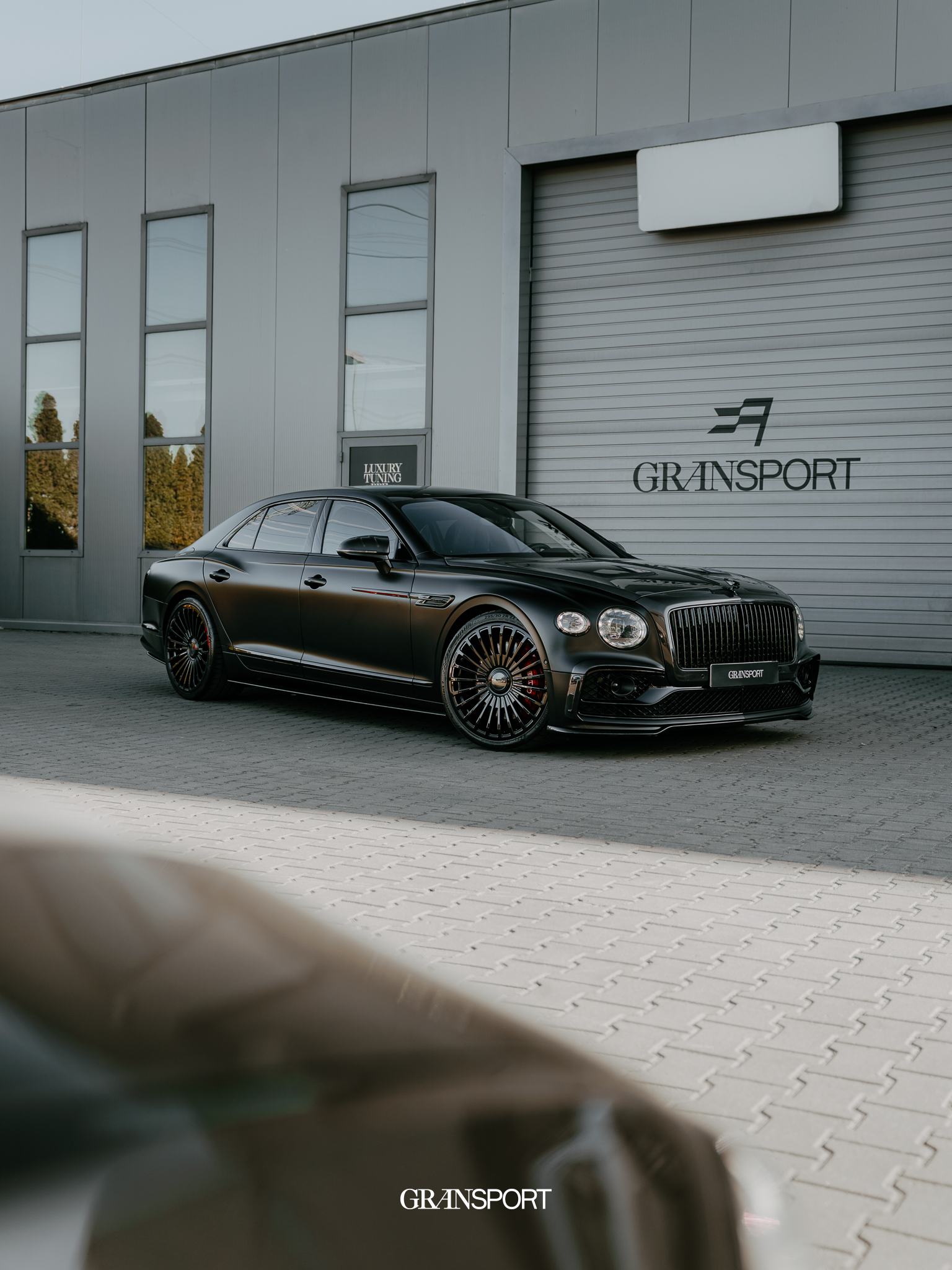 Bentley Flying Spur Mansory