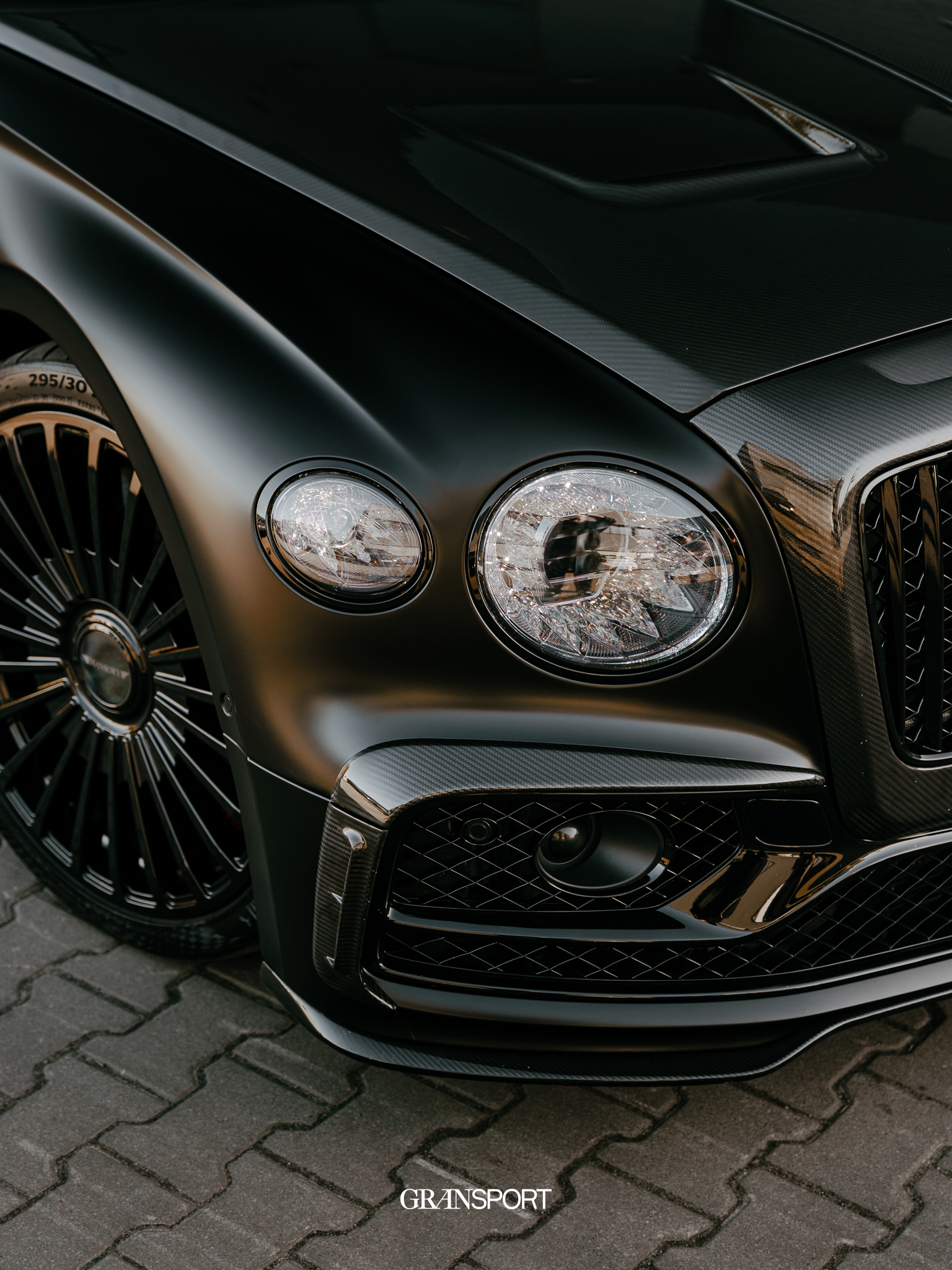 Bentley Flying Spur Mansory