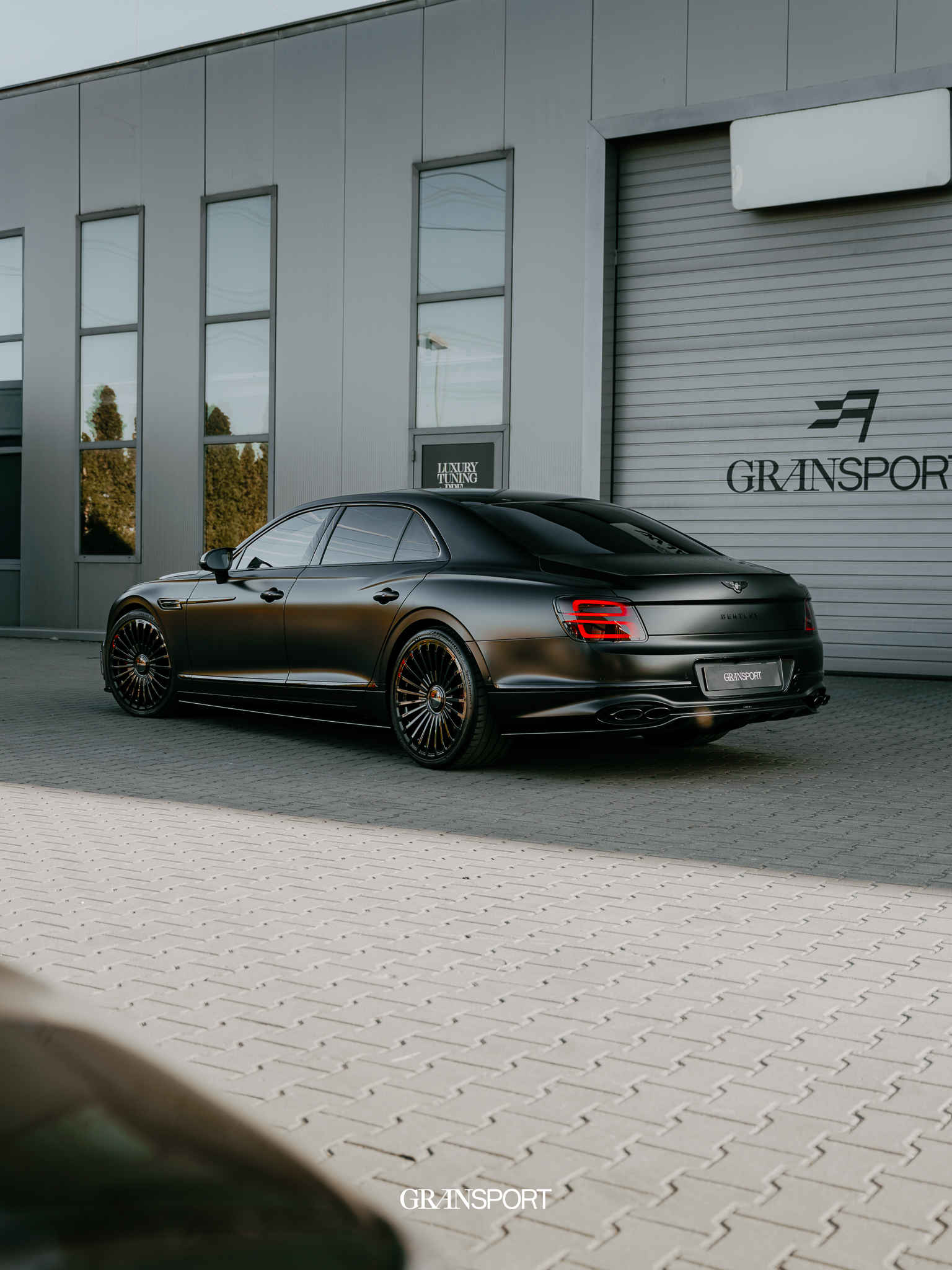 Bentley Flying Spur Mansory