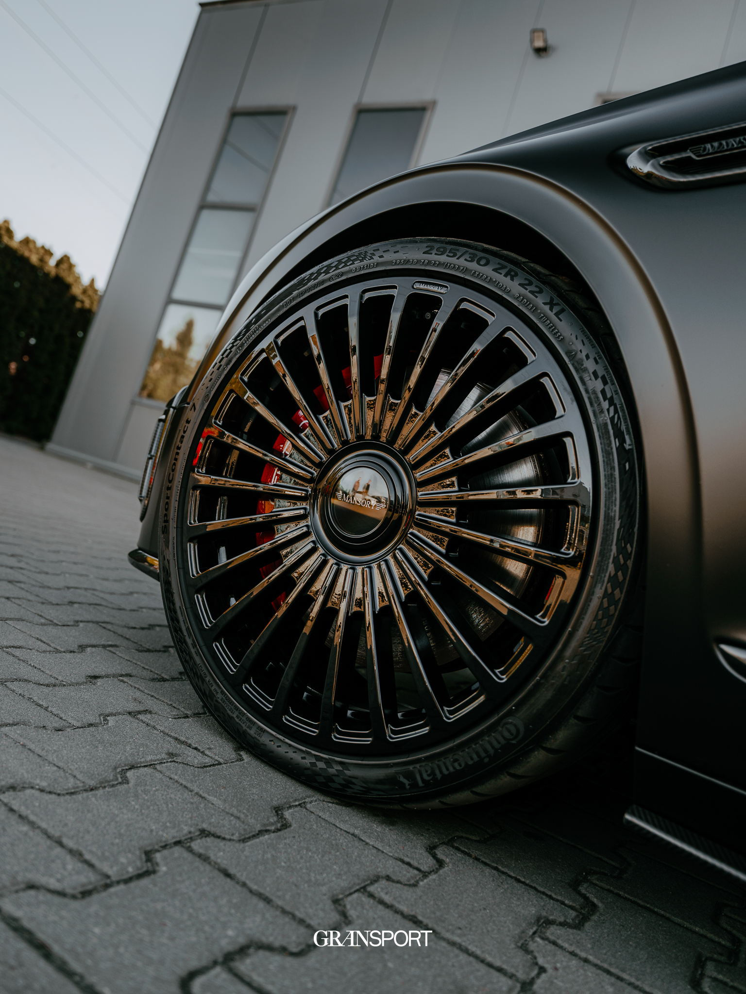 Bentley Flying Spur Mansory