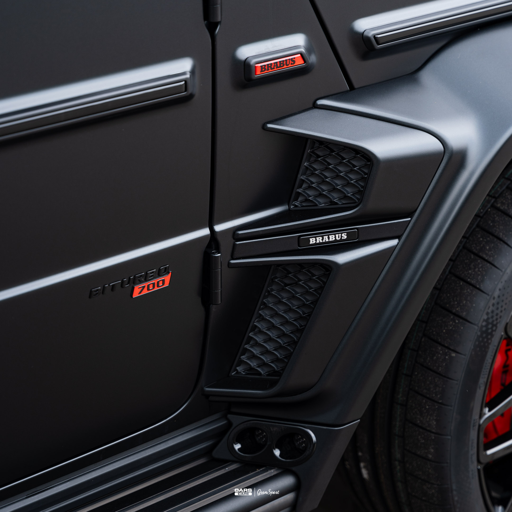 Brabus 700 Widestar