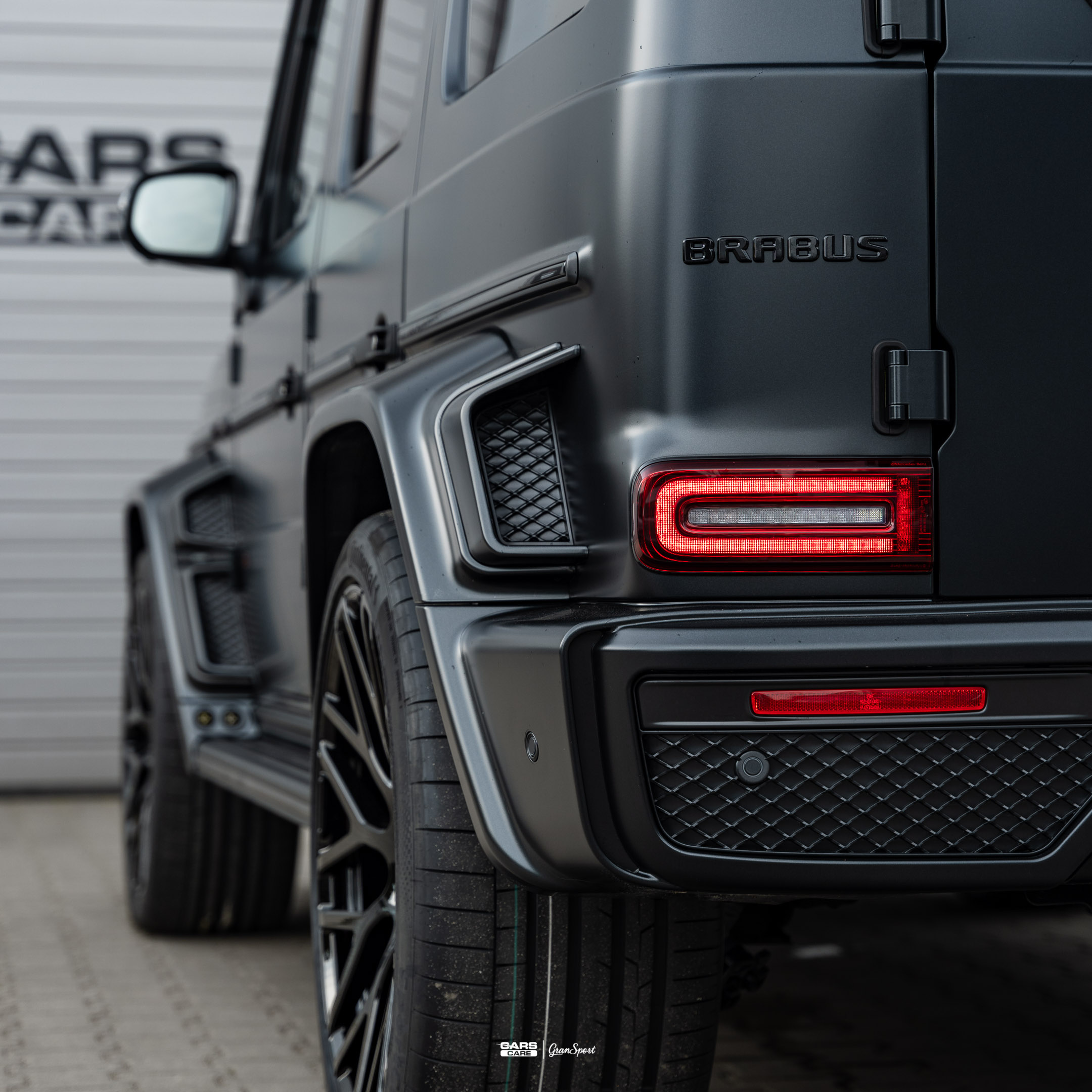 Brabus 700 Widestar