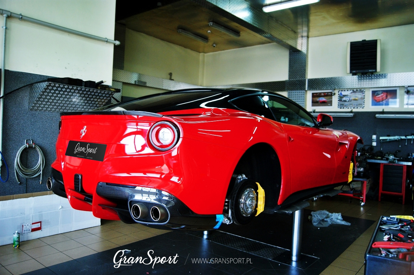 Ferrari F12 Novitec
