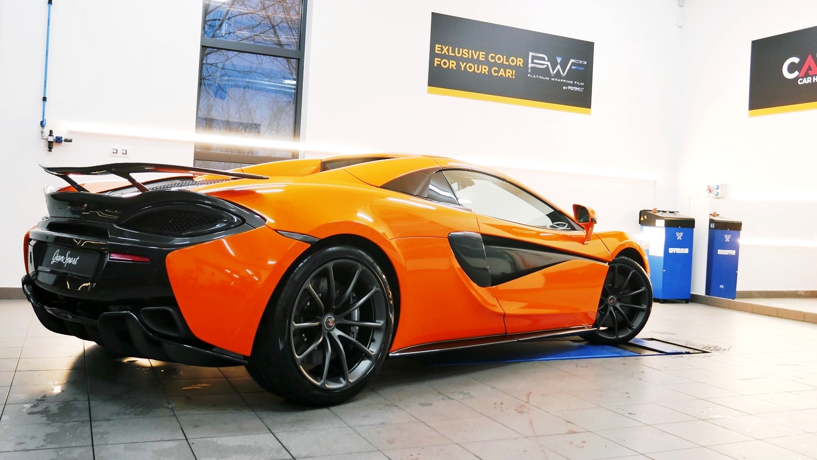McLaren 570