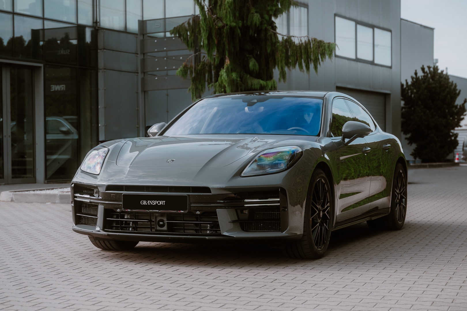 Porsche Panamera Akrapovic
