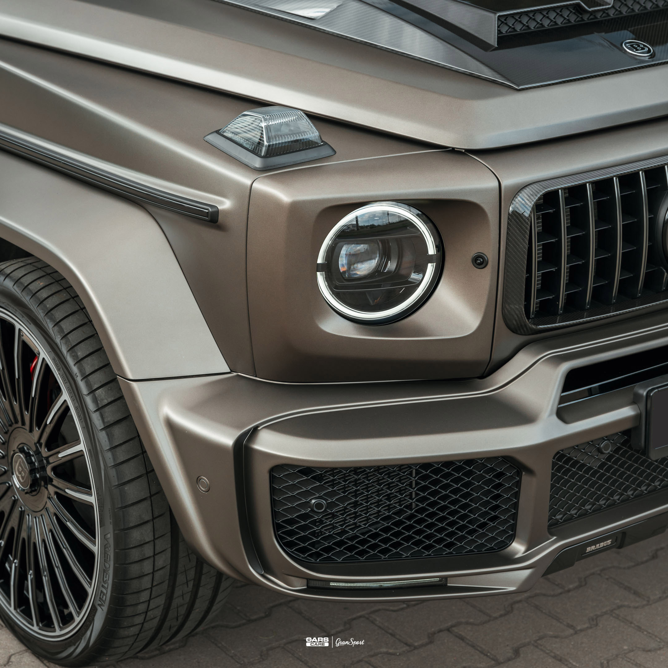 Brabus 700 Widestar
